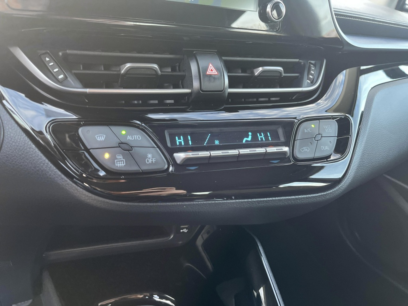 Foto van Toyota Toyota C-hr