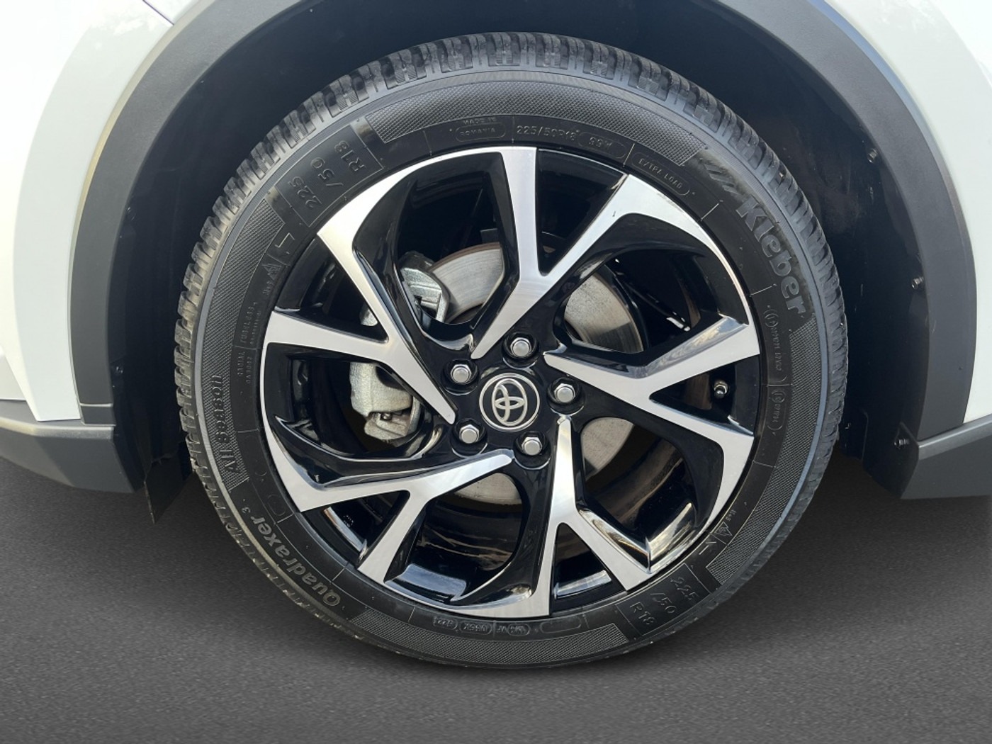 Foto van Toyota Toyota C-hr