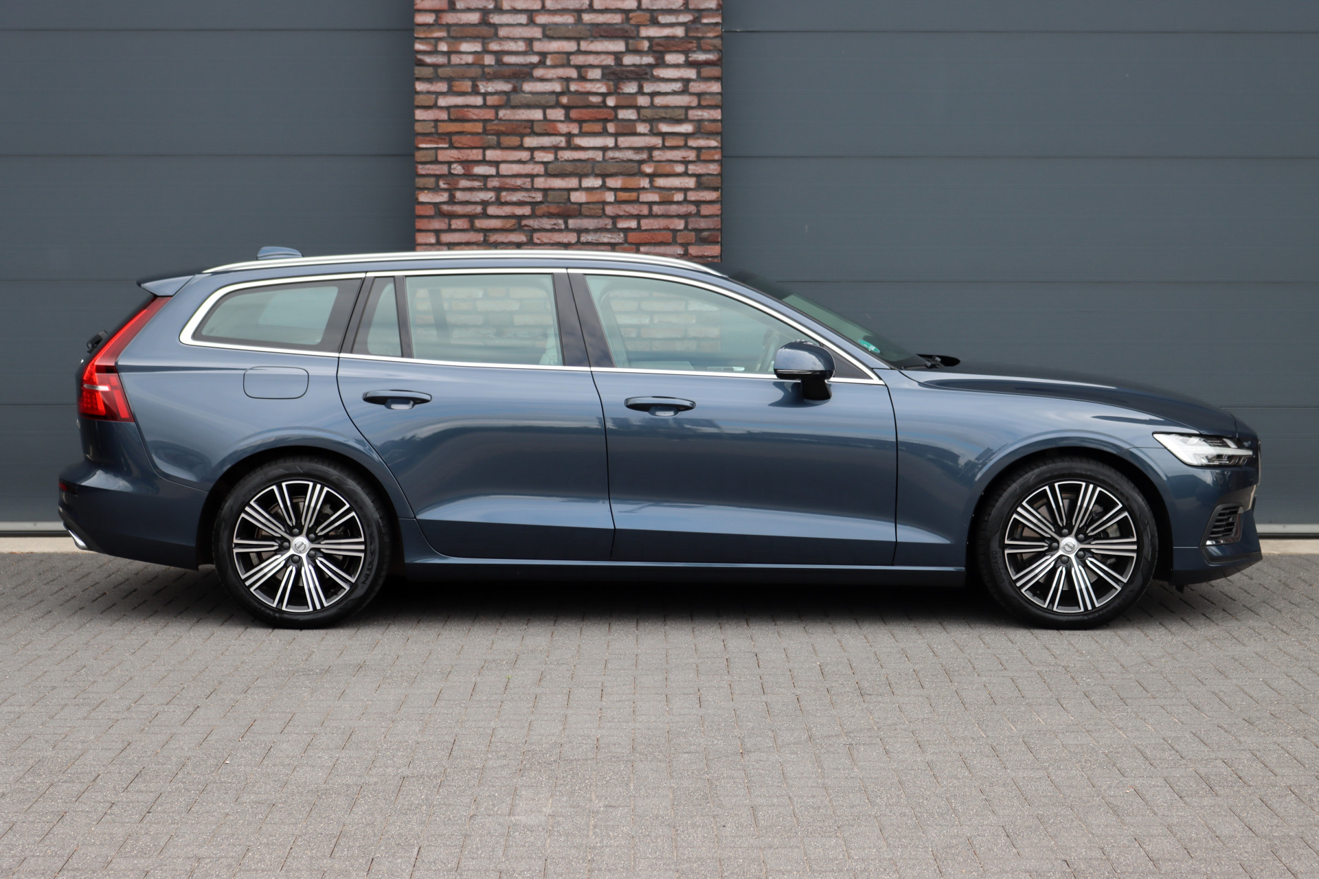 Foto van Volvo V60 T8 Twin Engine