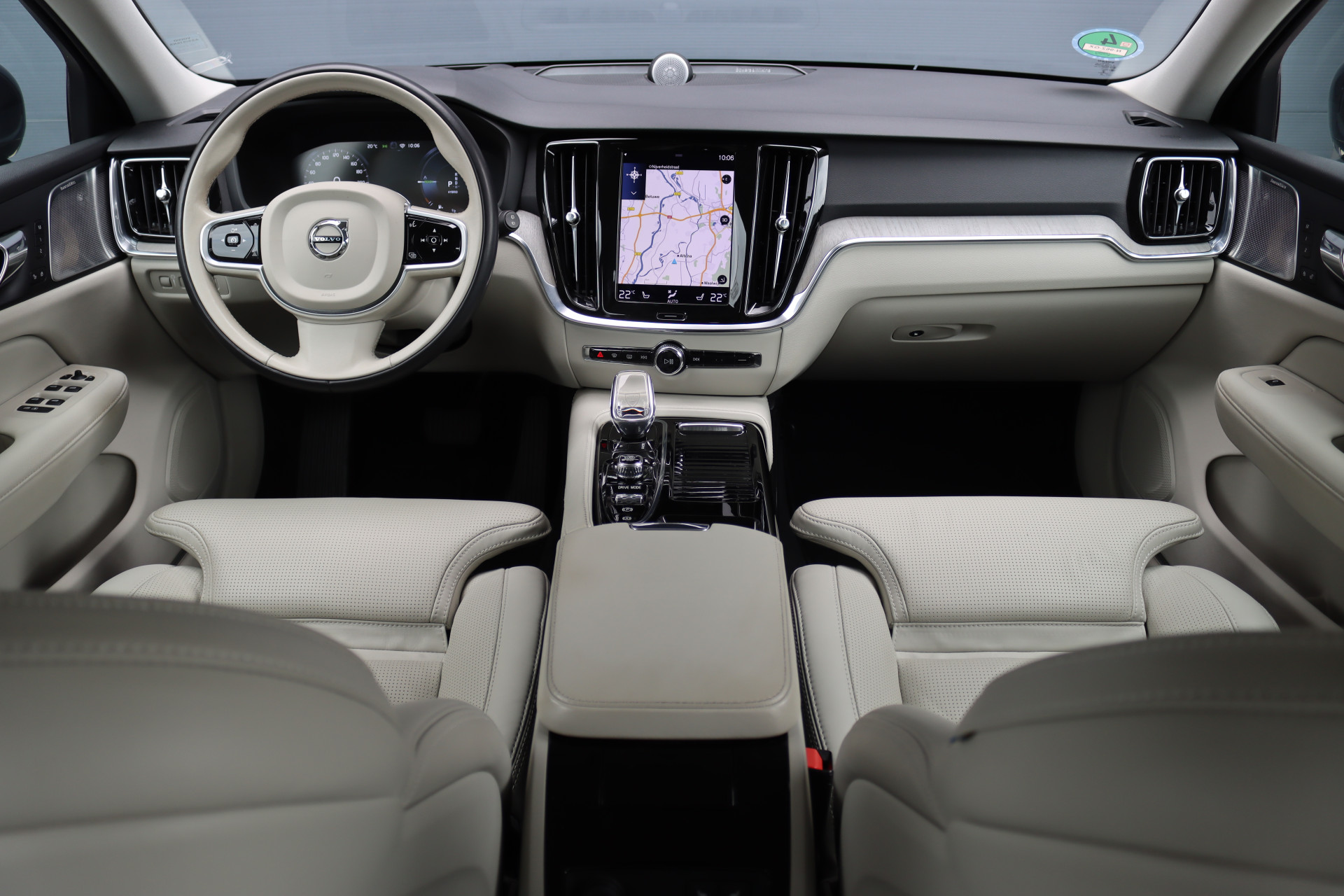 Foto van Volvo V60 T8 Twin Engine