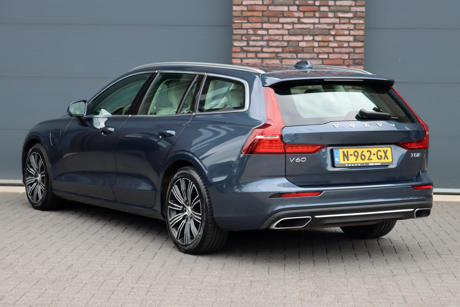 Foto van Volvo V60 T8 Twin Engine