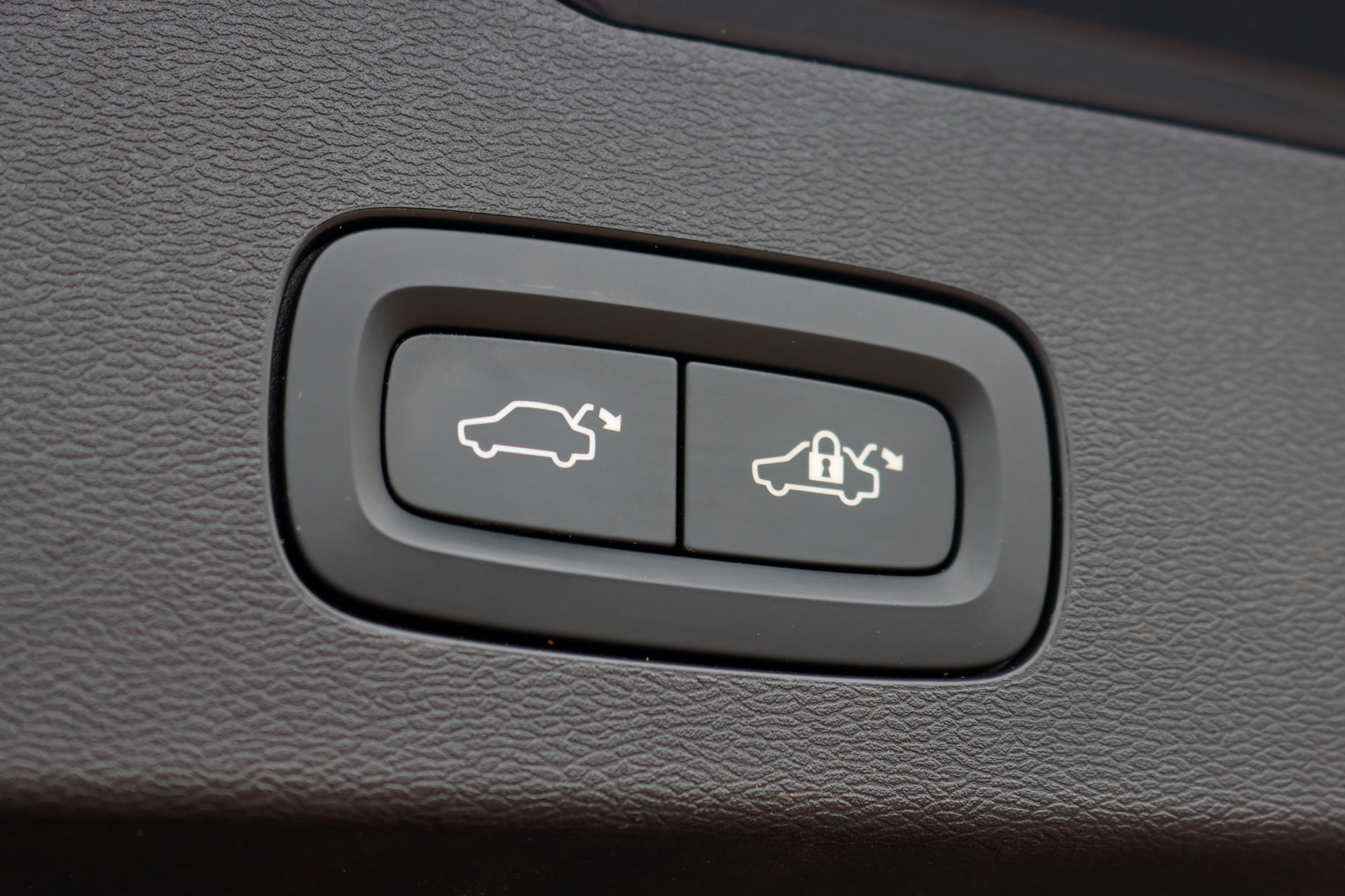 Foto van Volvo V60 T8 Twin Engine