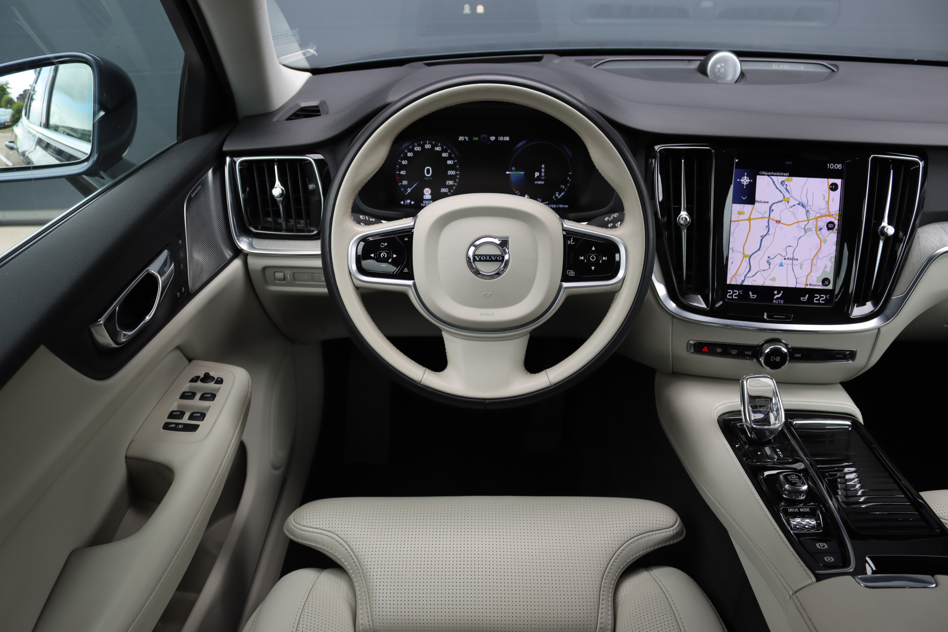 Foto van Volvo V60 T8 Twin Engine