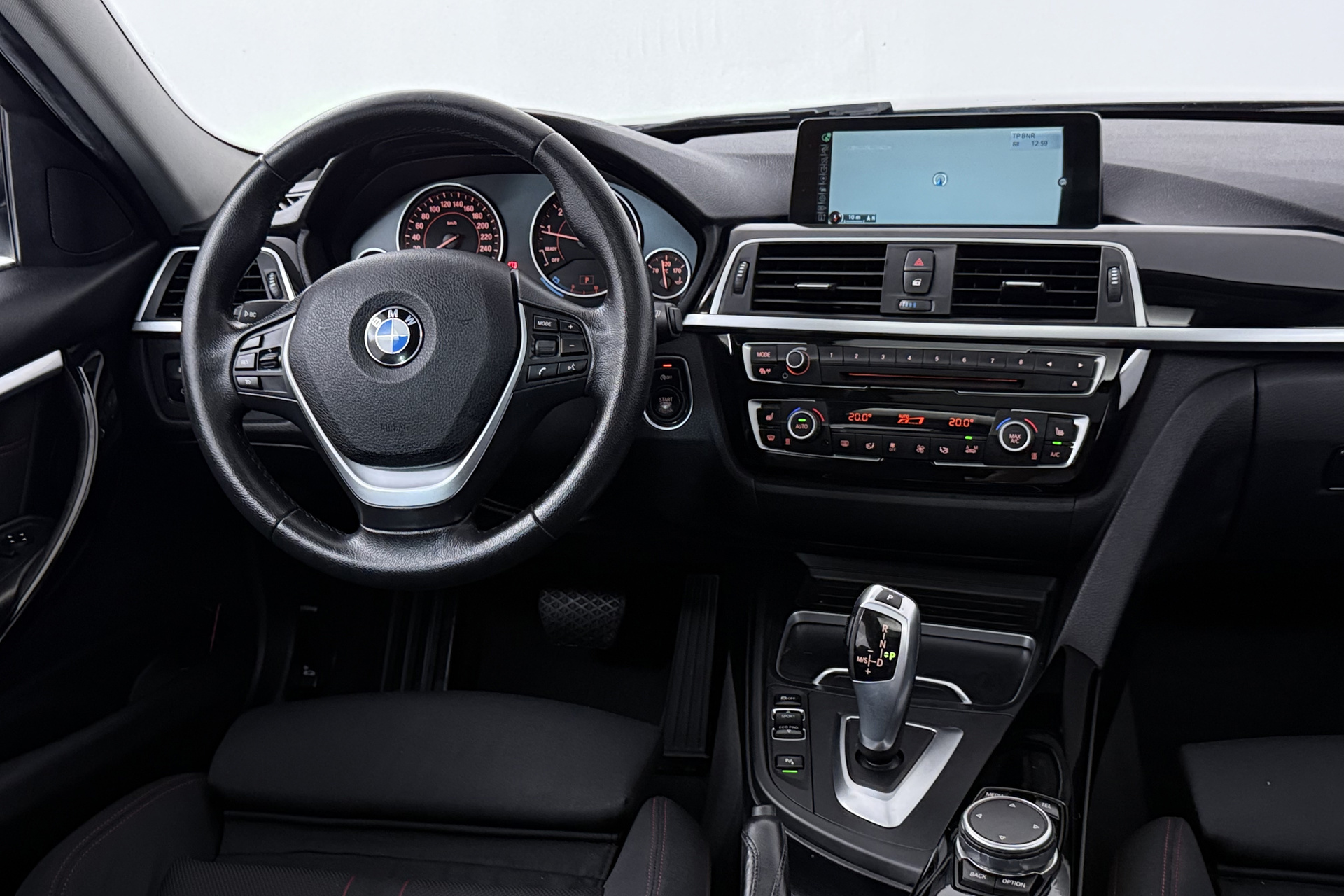 Foto van BMW 320i