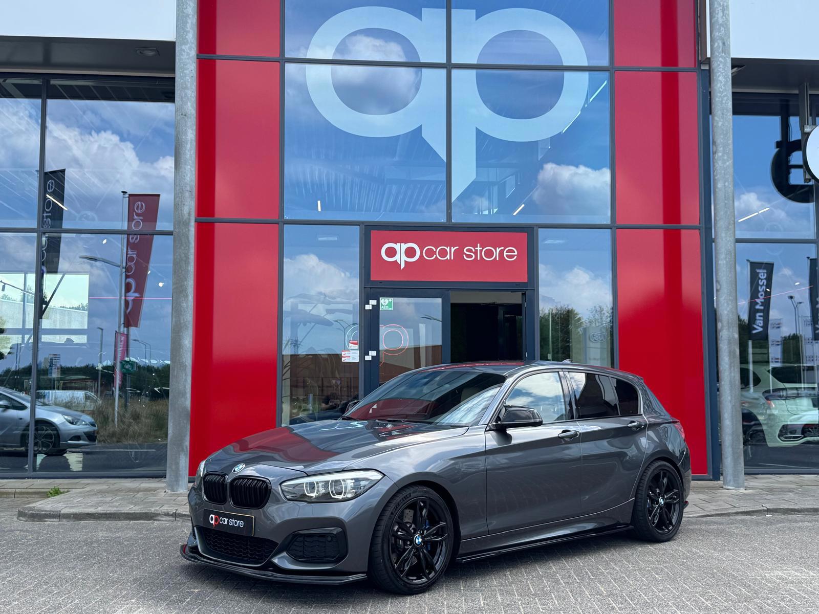 Foto van BMW M140i xDrive