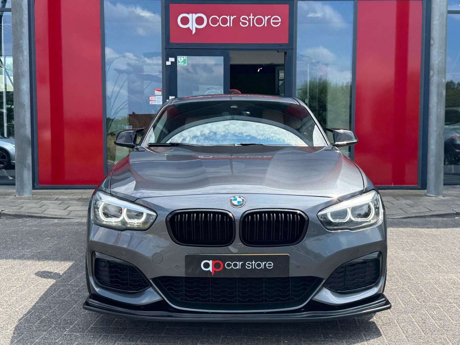 Foto van BMW M140i xDrive