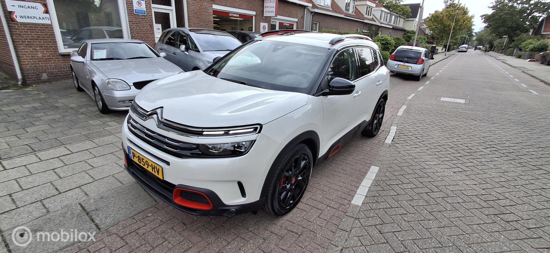 Citroen C5 Aircross 1.6 PureTech Shine, trekhaak 2019 - voorkant