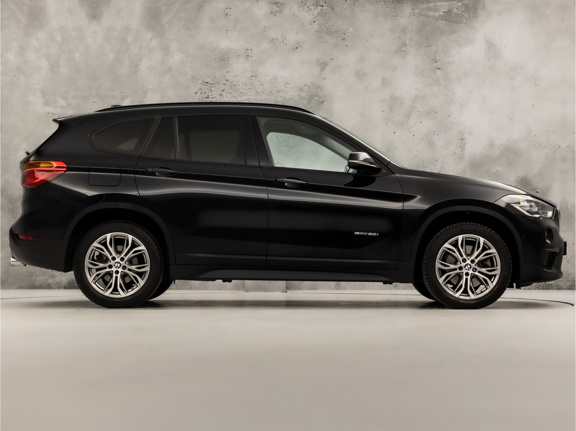 Foto van BMW X1 Sdrive20i