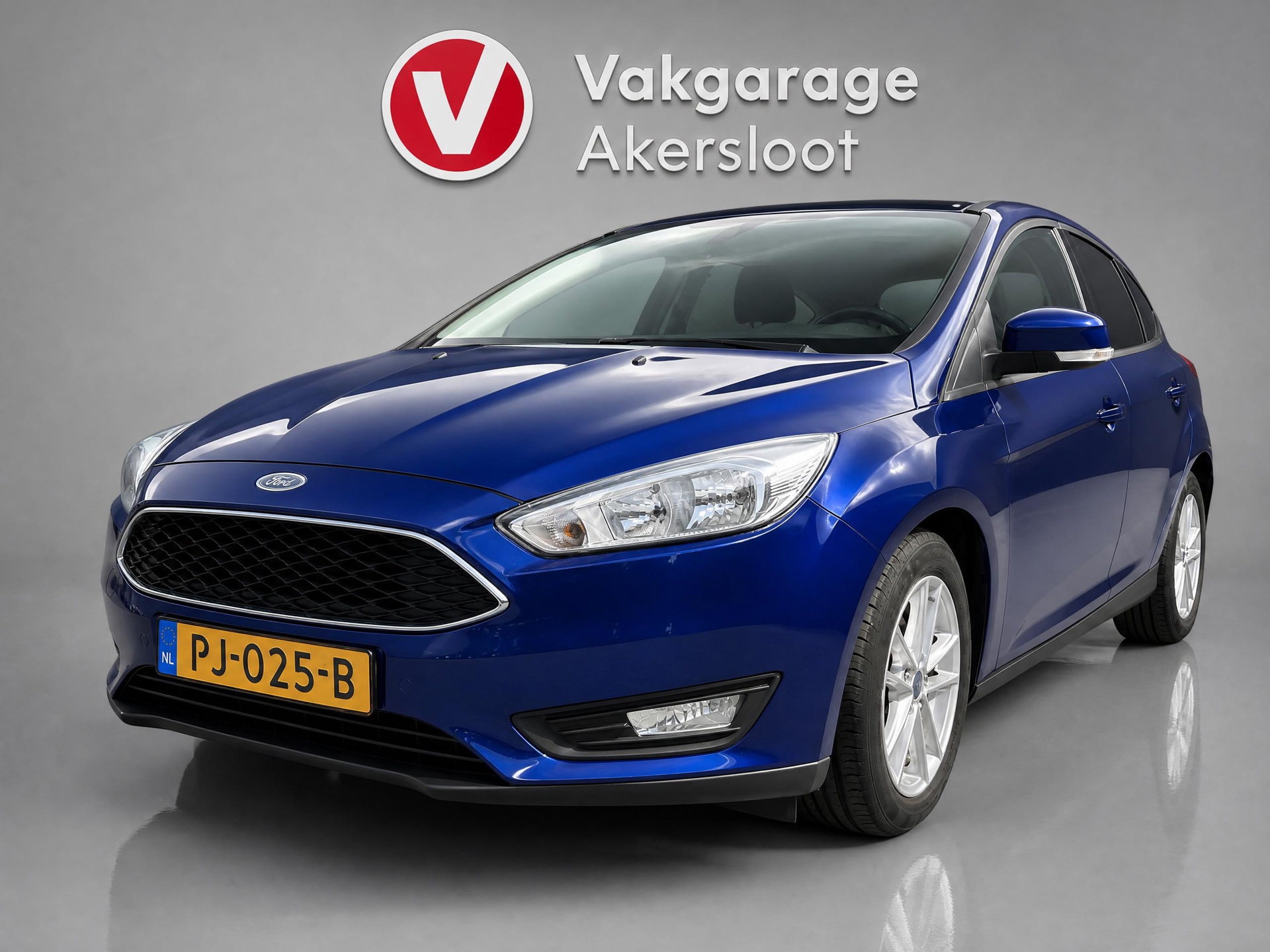 Ford Focus 1.0 Lease Edition / Parkeersensoren / Airco / Bluetooth 2017 - voorkant