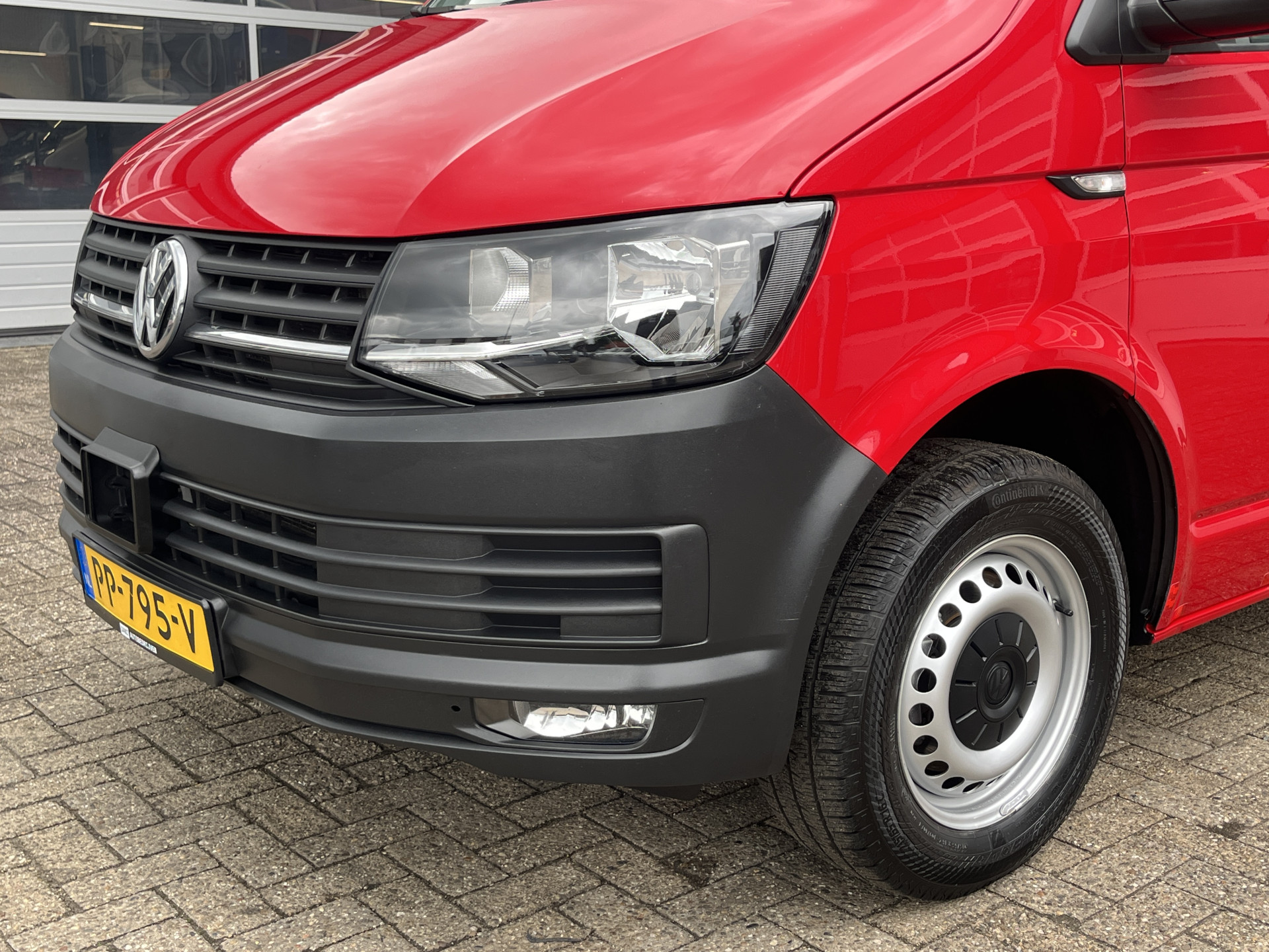 Foto van Volkswagen Transporter Kombi