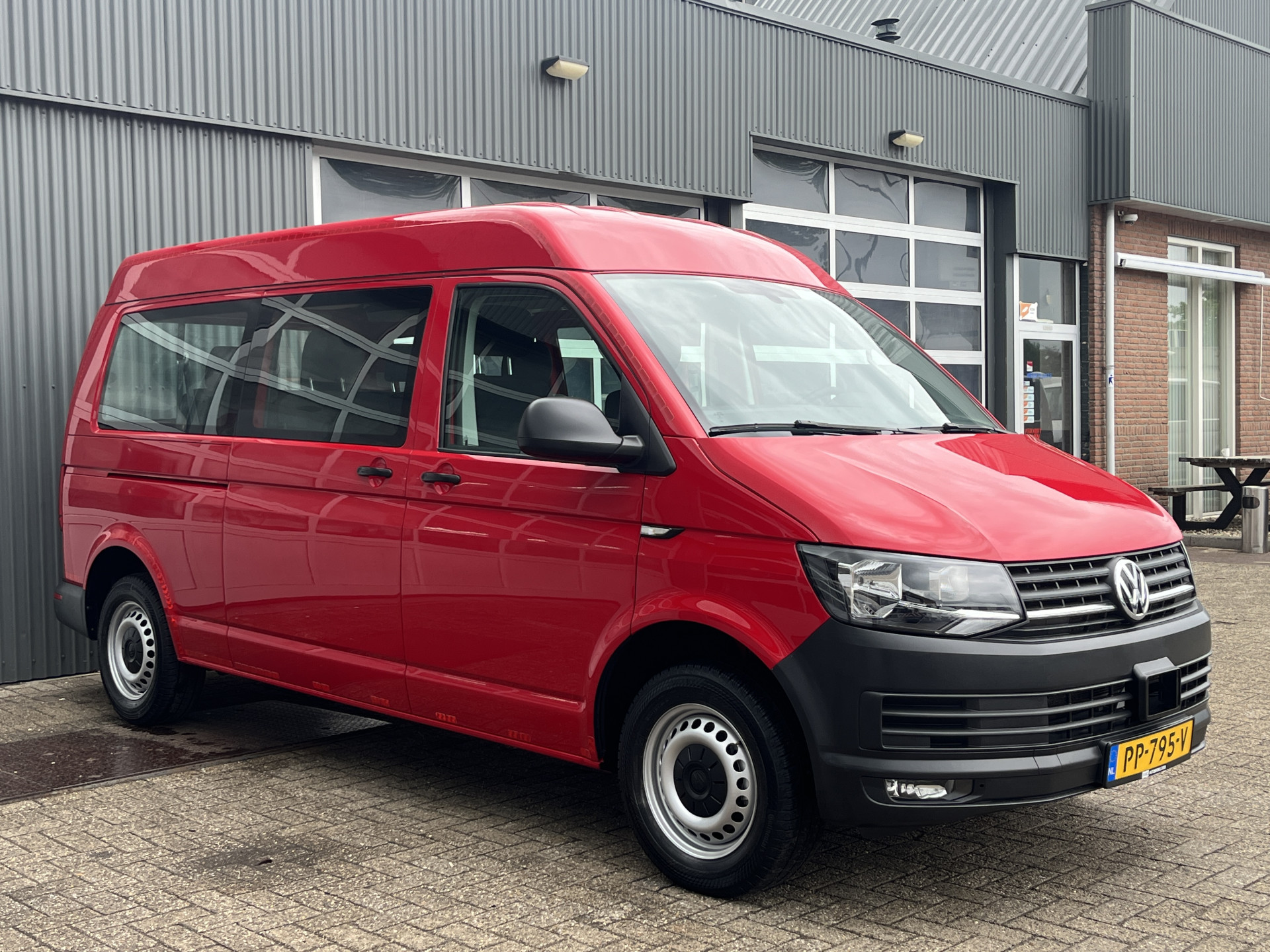Foto van Volkswagen Transporter Kombi