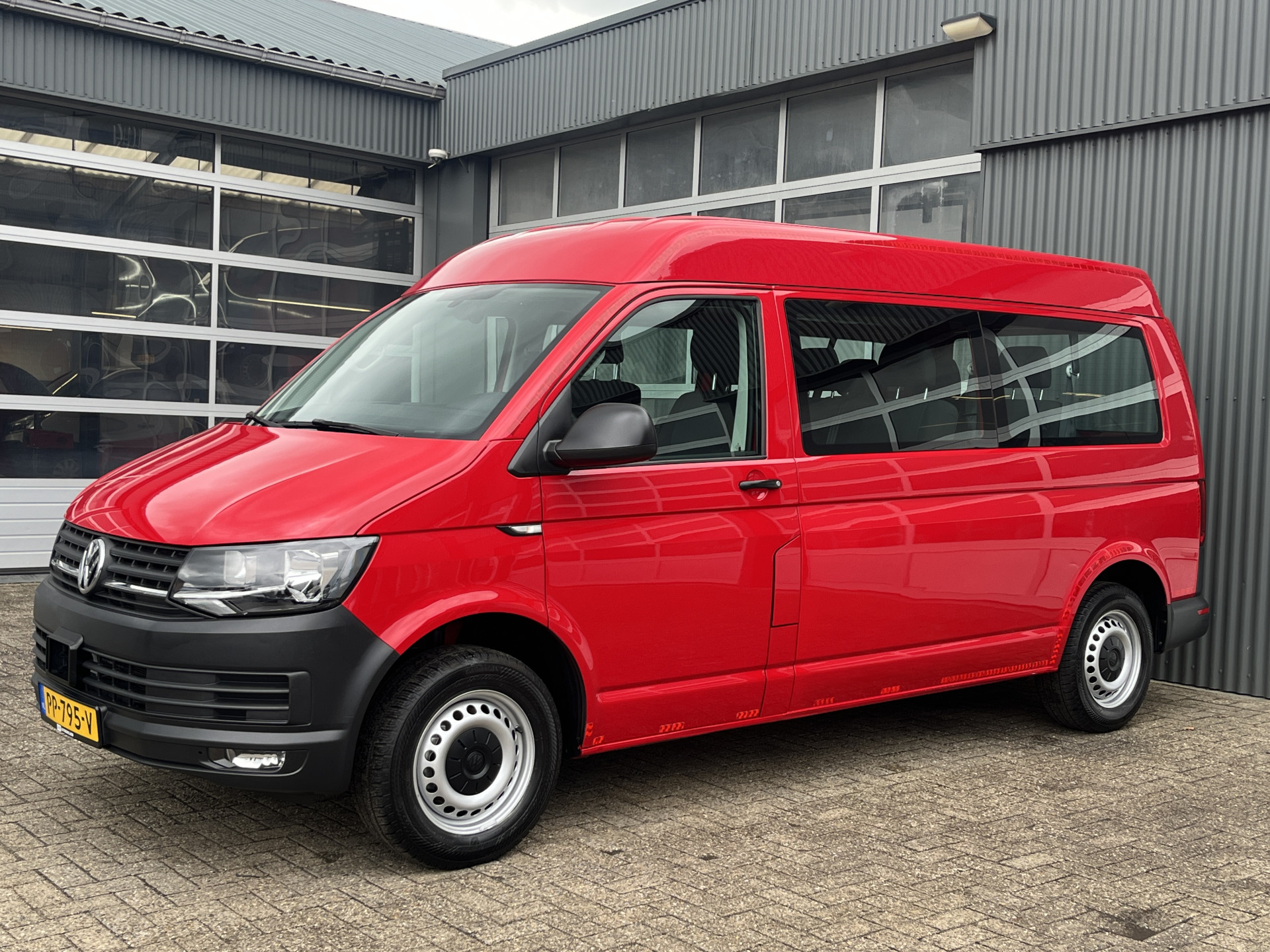 Foto van Volkswagen Transporter Kombi