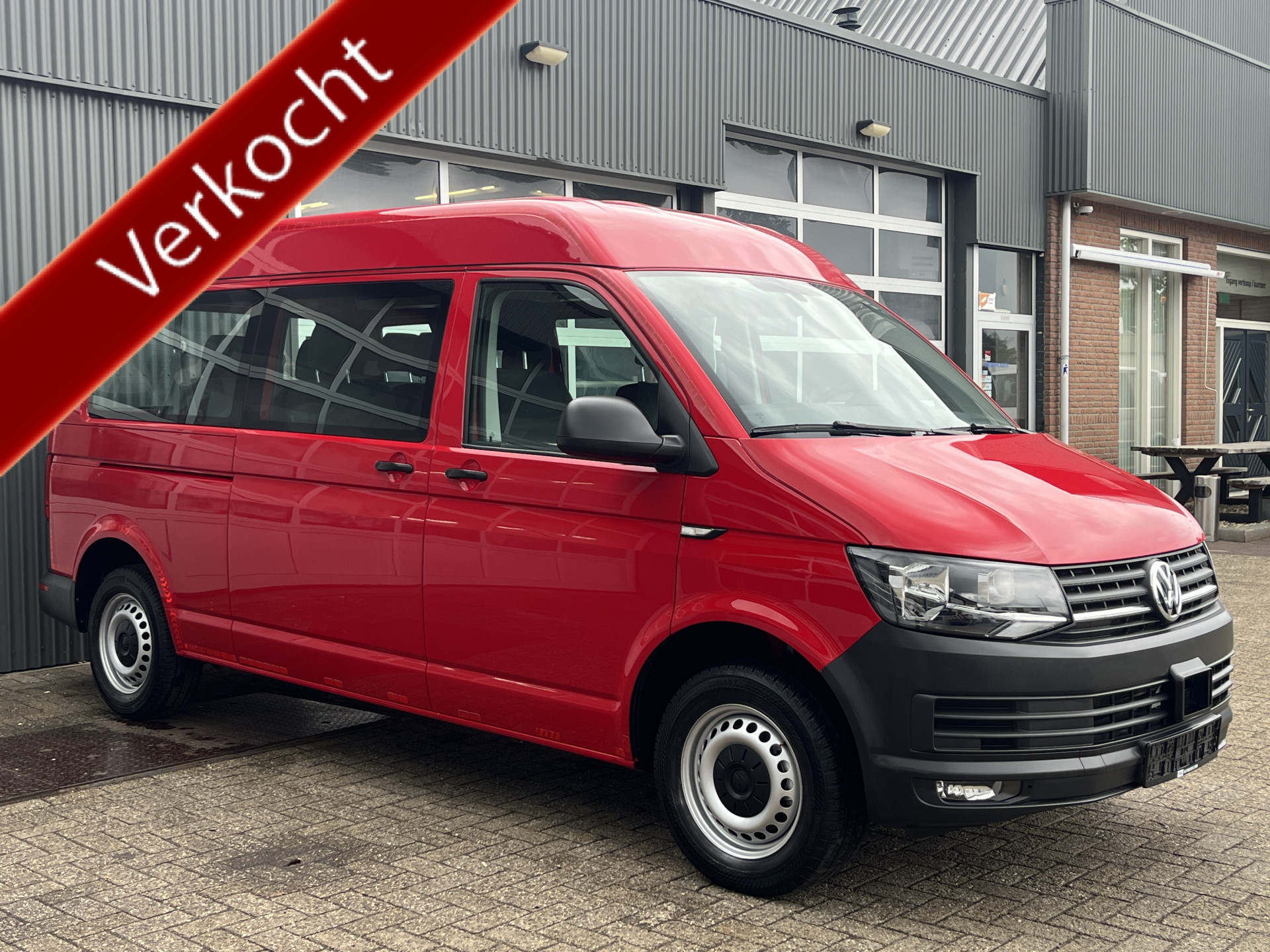 Volkswagen Transporter Kombi 2.0 TDI L2H2 Highline 2017 - voorkant