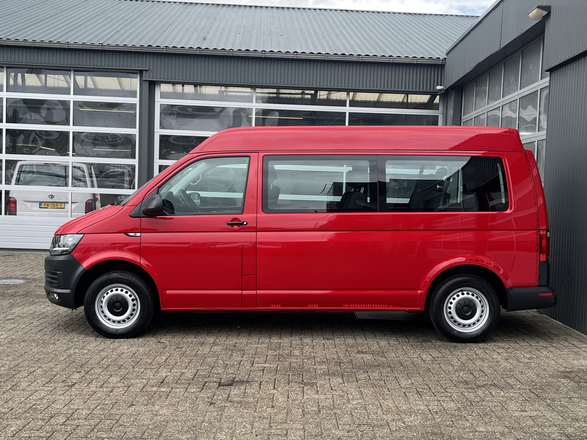 Foto van Volkswagen Transporter Kombi