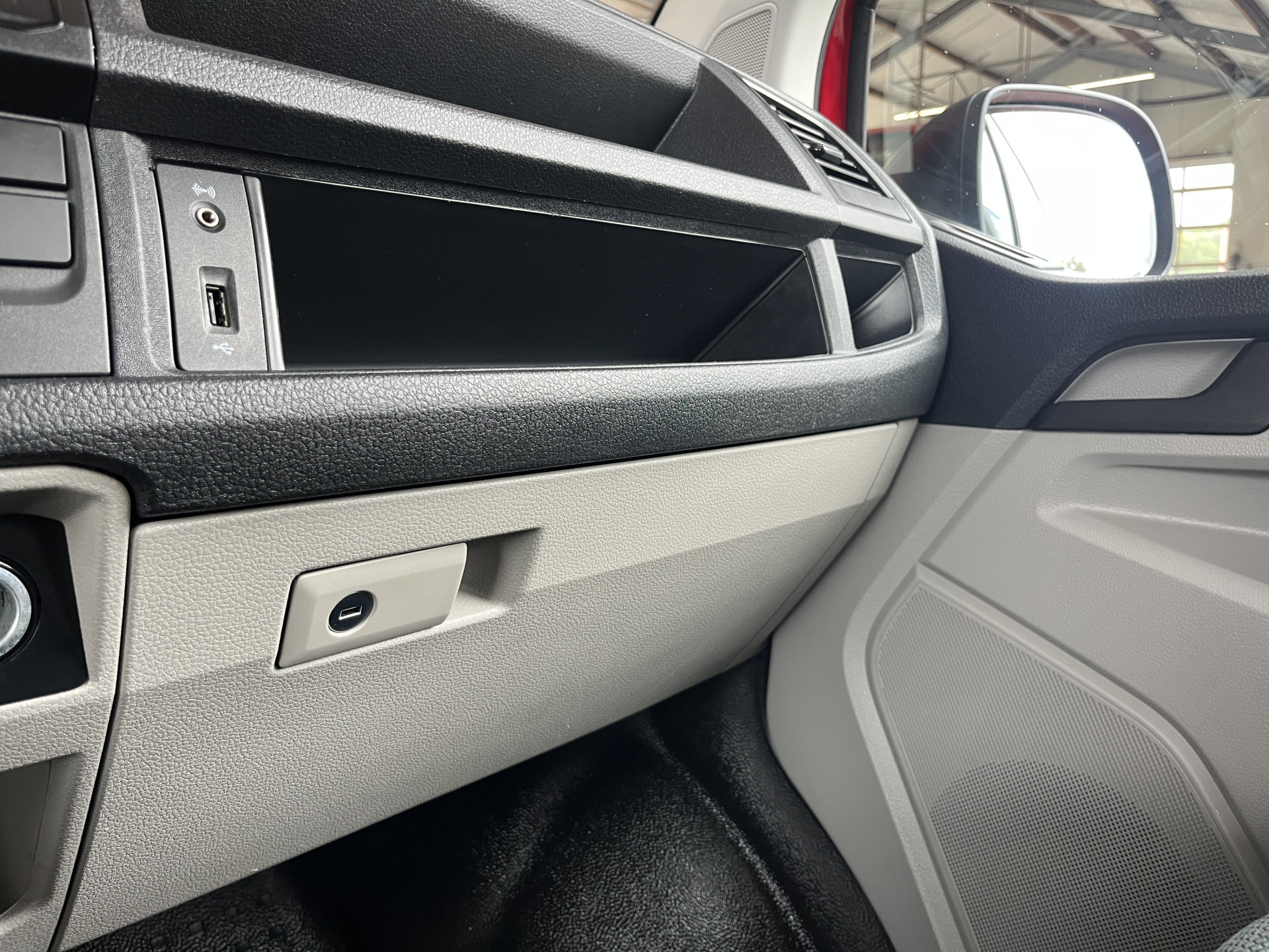 Foto van Volkswagen Transporter Kombi