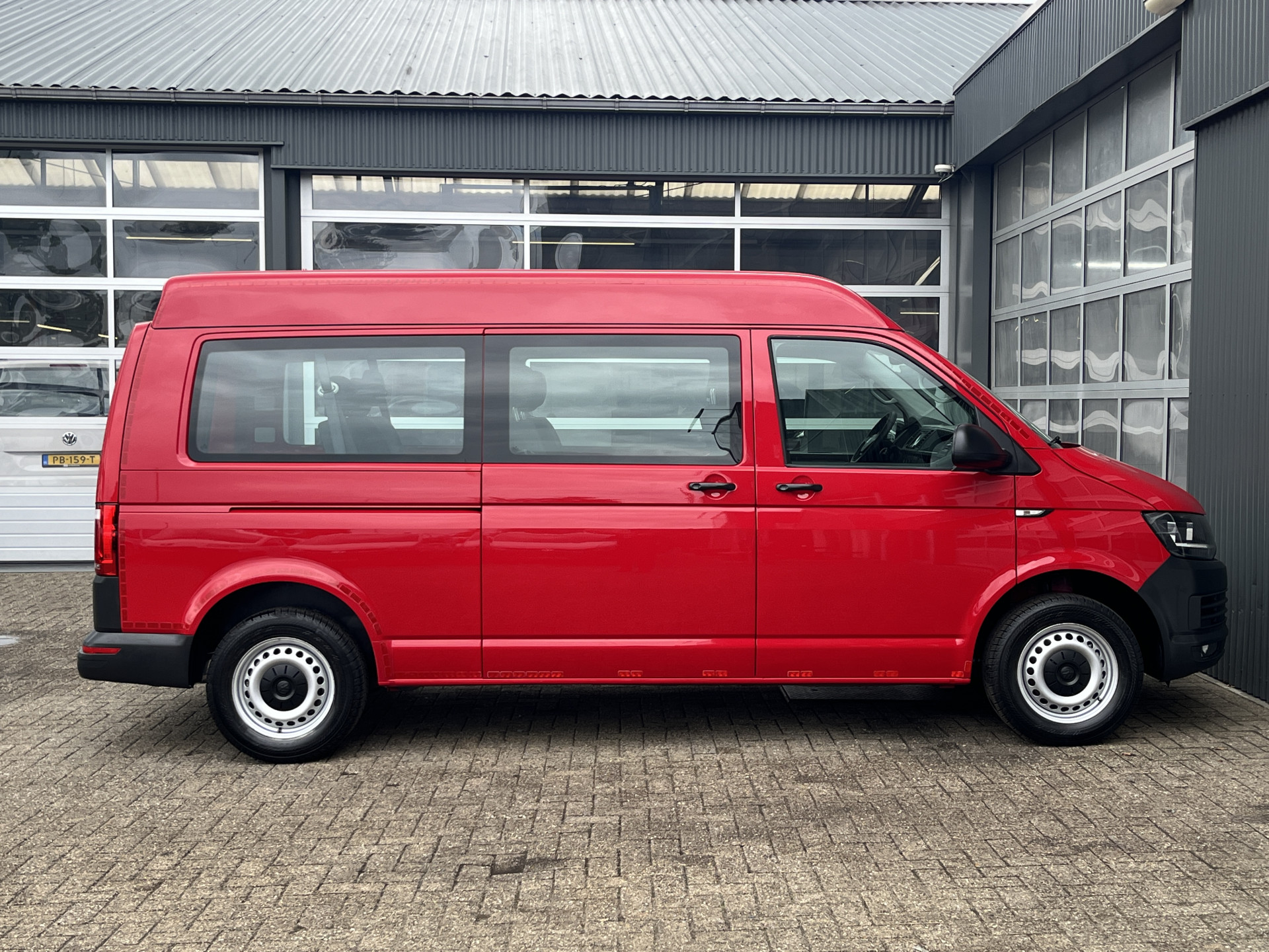 Foto van Volkswagen Transporter Kombi