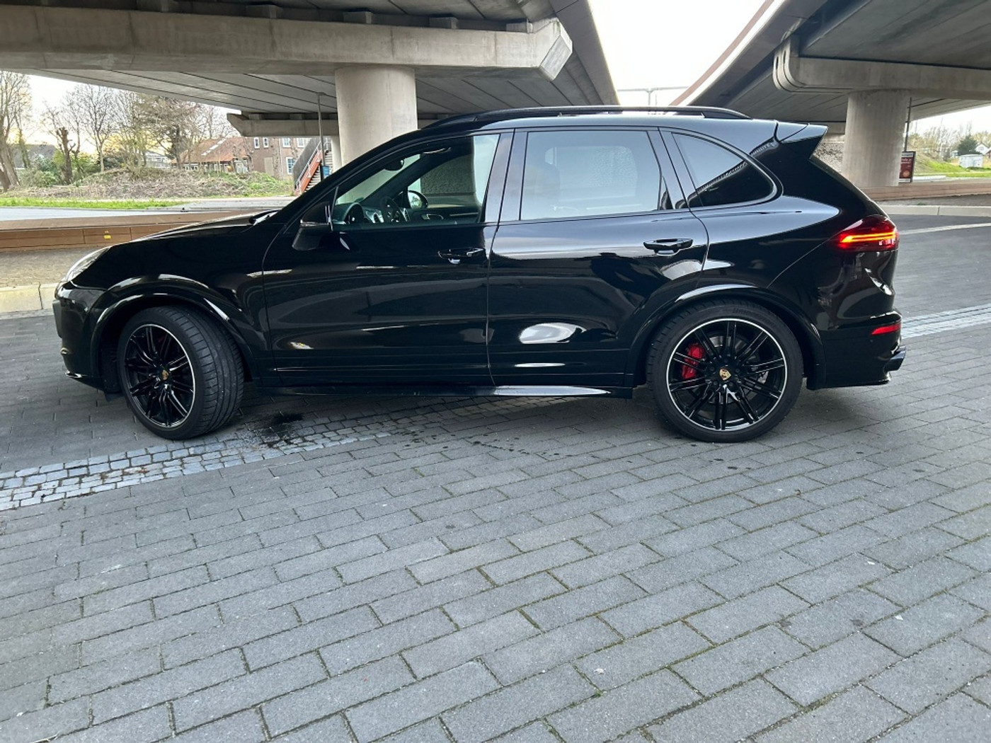 Foto van Porsche Cayenne GTS