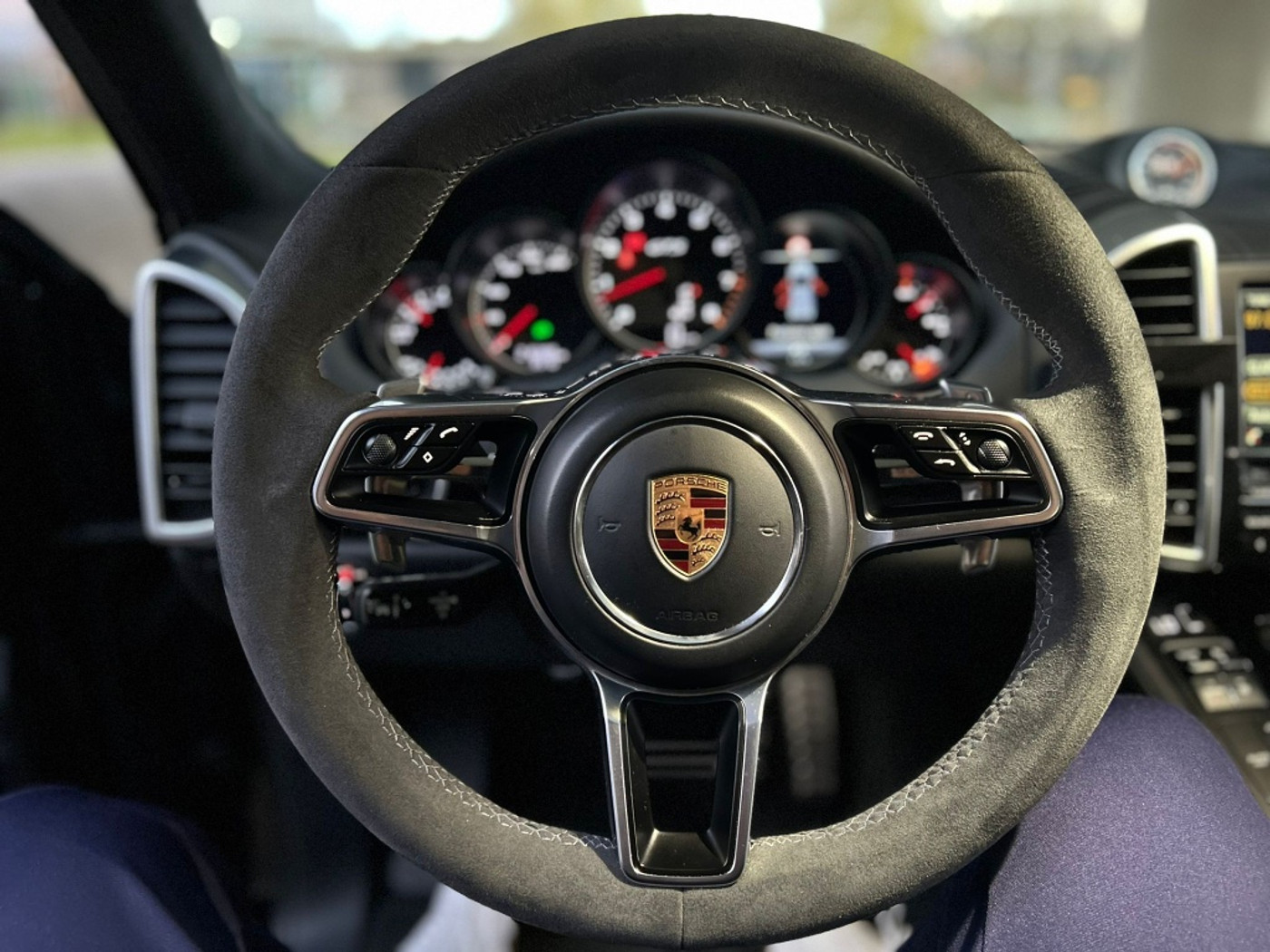 Foto van Porsche Cayenne GTS