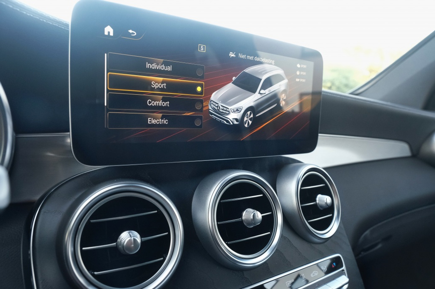 Foto van Mercedes-Benz GLC 300 E 4Matic