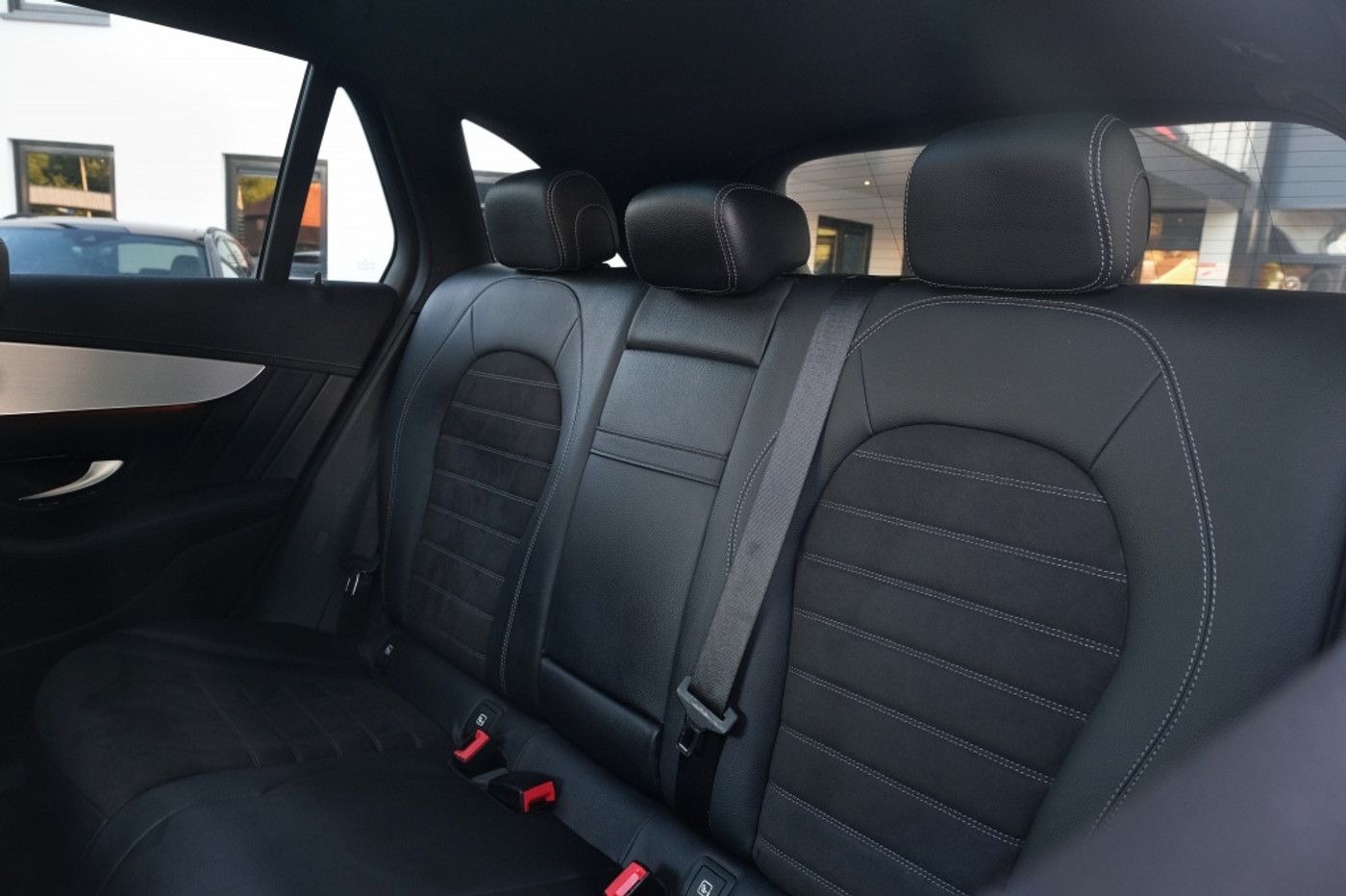 Foto van Mercedes-Benz GLC 300 E 4Matic
