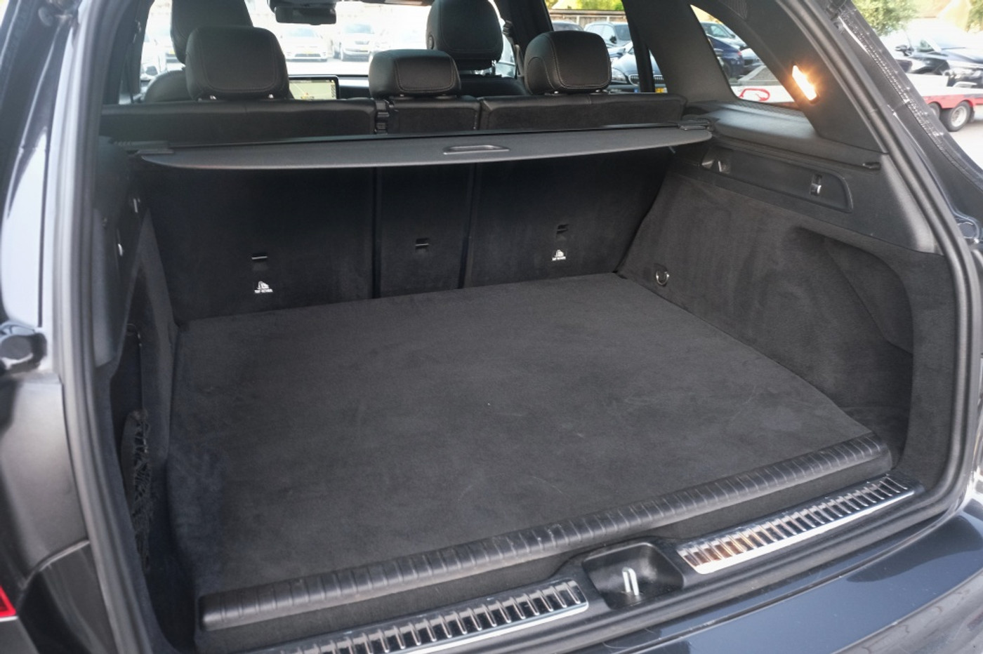Foto van Mercedes-Benz GLC 300 E 4Matic