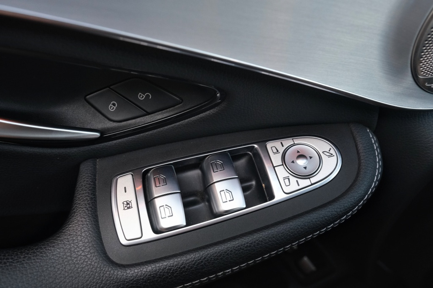 Foto van Mercedes-Benz GLC 300 E 4Matic