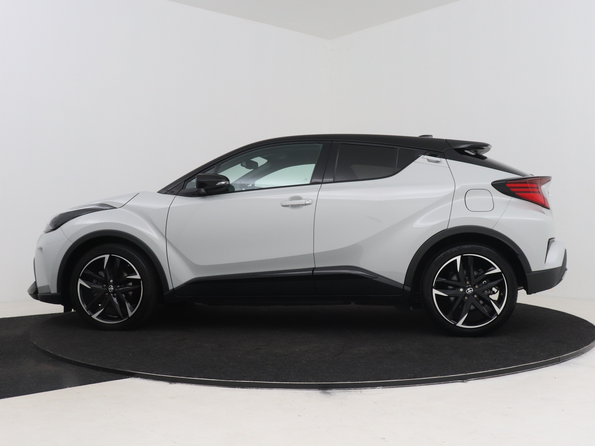 Foto van Toyota Toyota C-hr