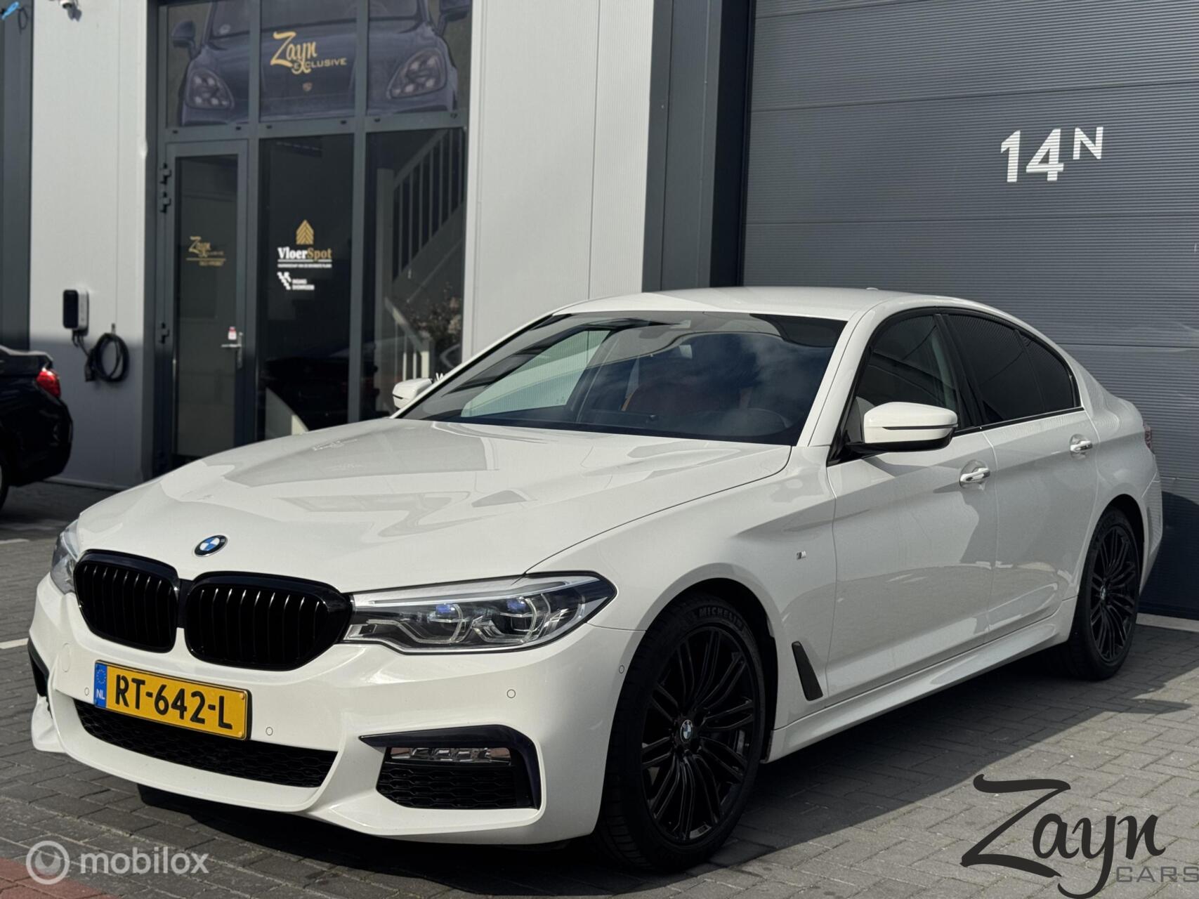BMW 540i 540i High Executive | M-Pakket | 19'' | Memory | 2018 - voorkant