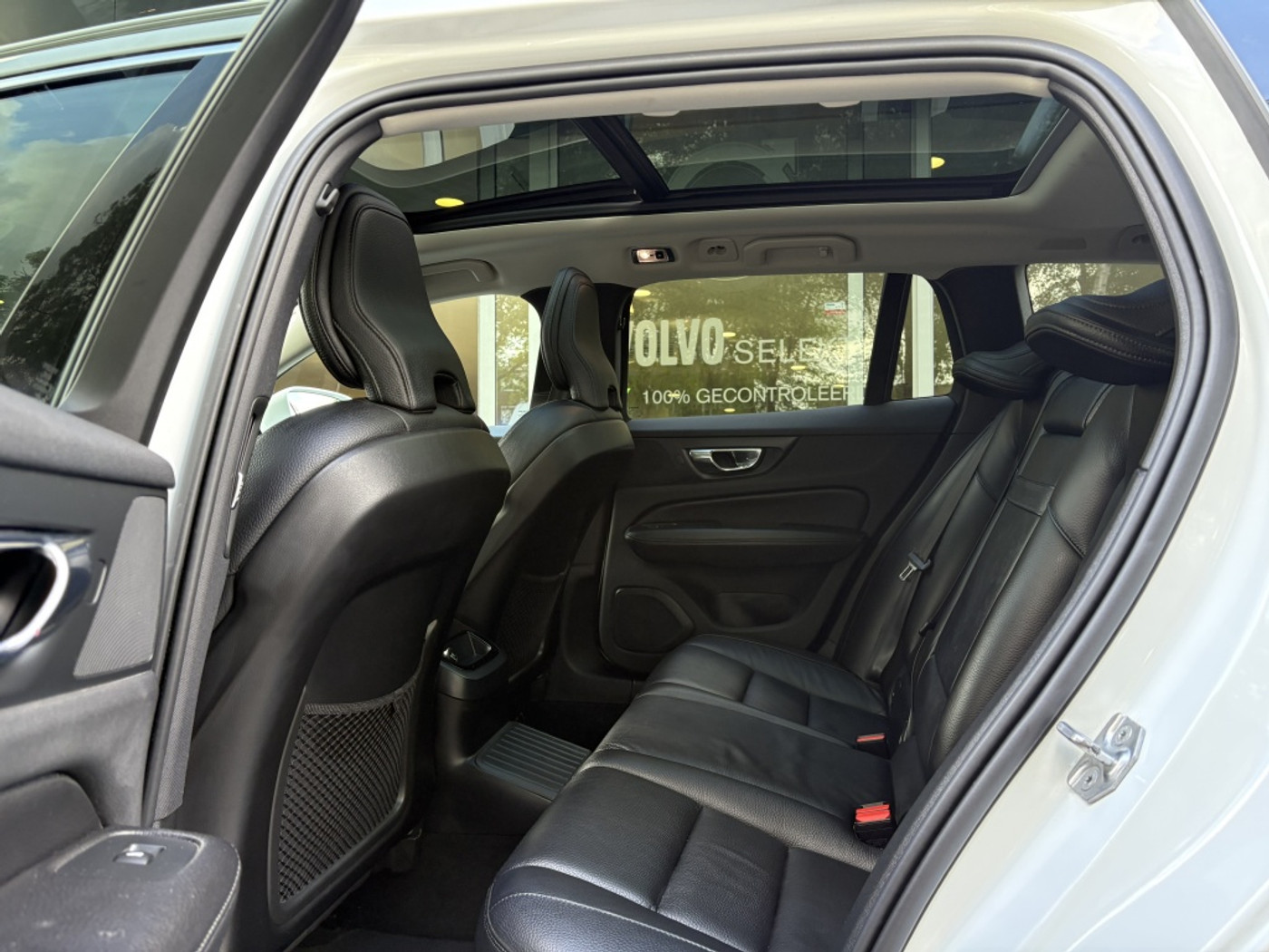 Foto van Volvo V60 T8 Twin Engine
