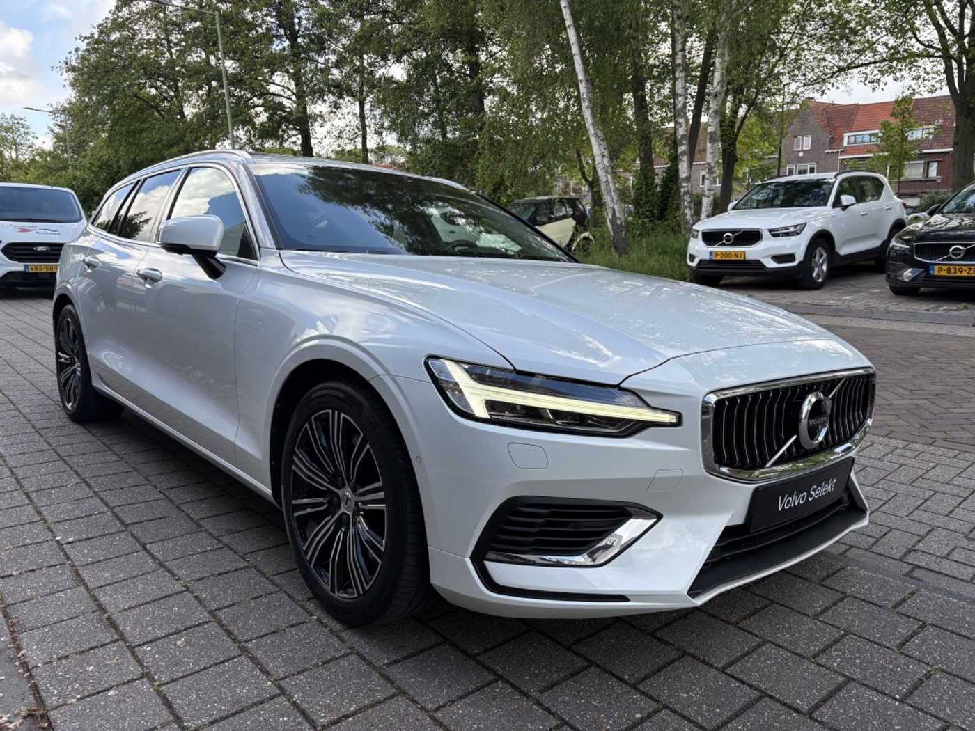 Foto van Volvo V60 T8 Twin Engine