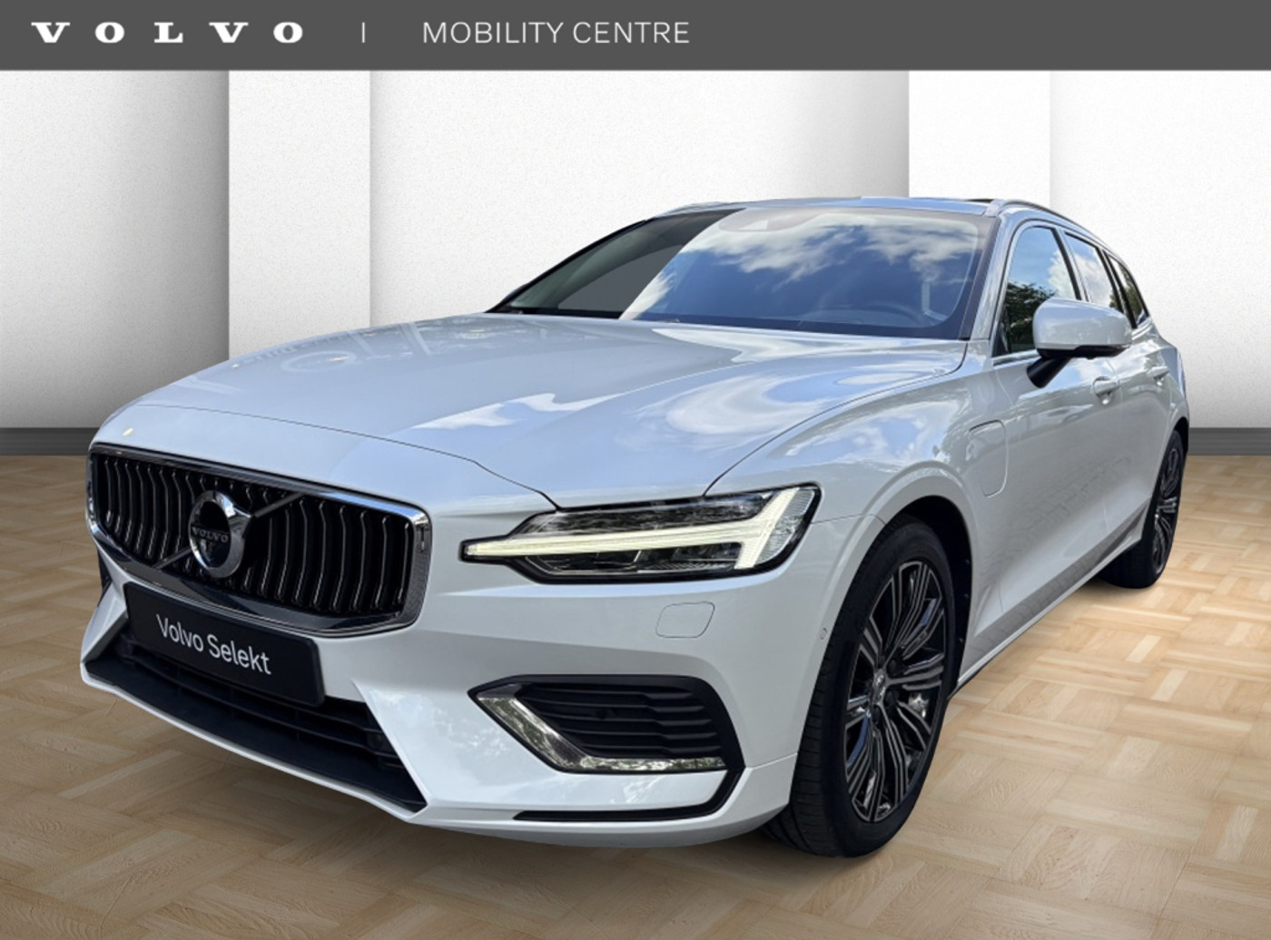 Volvo V60 T8 Twin Engine 2.0 T8 TE Inscription | 360-camera | Trekhaak | H&K Audio 2019 - voorkant