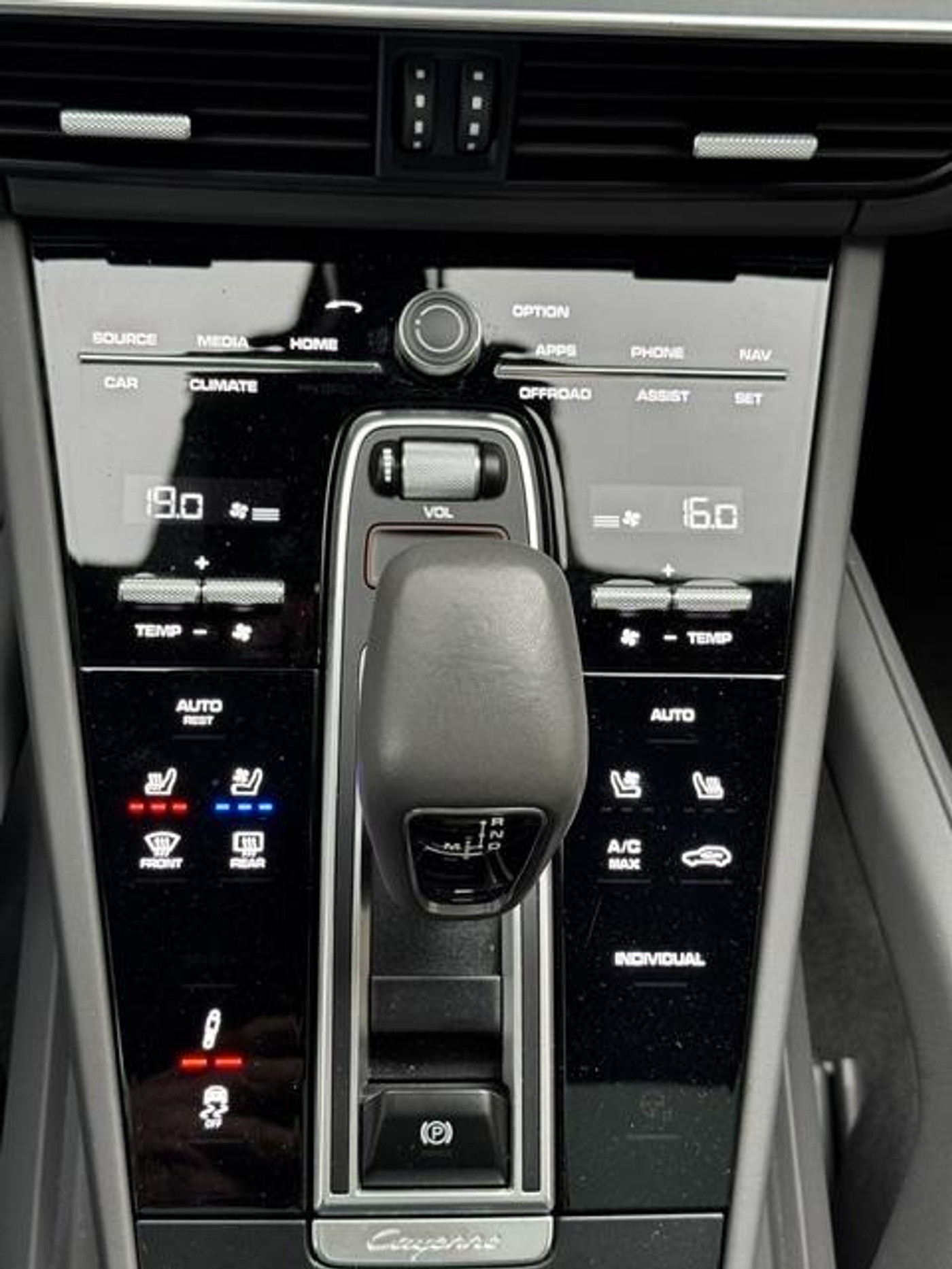 Foto van Porsche Cayenne E-hybrid