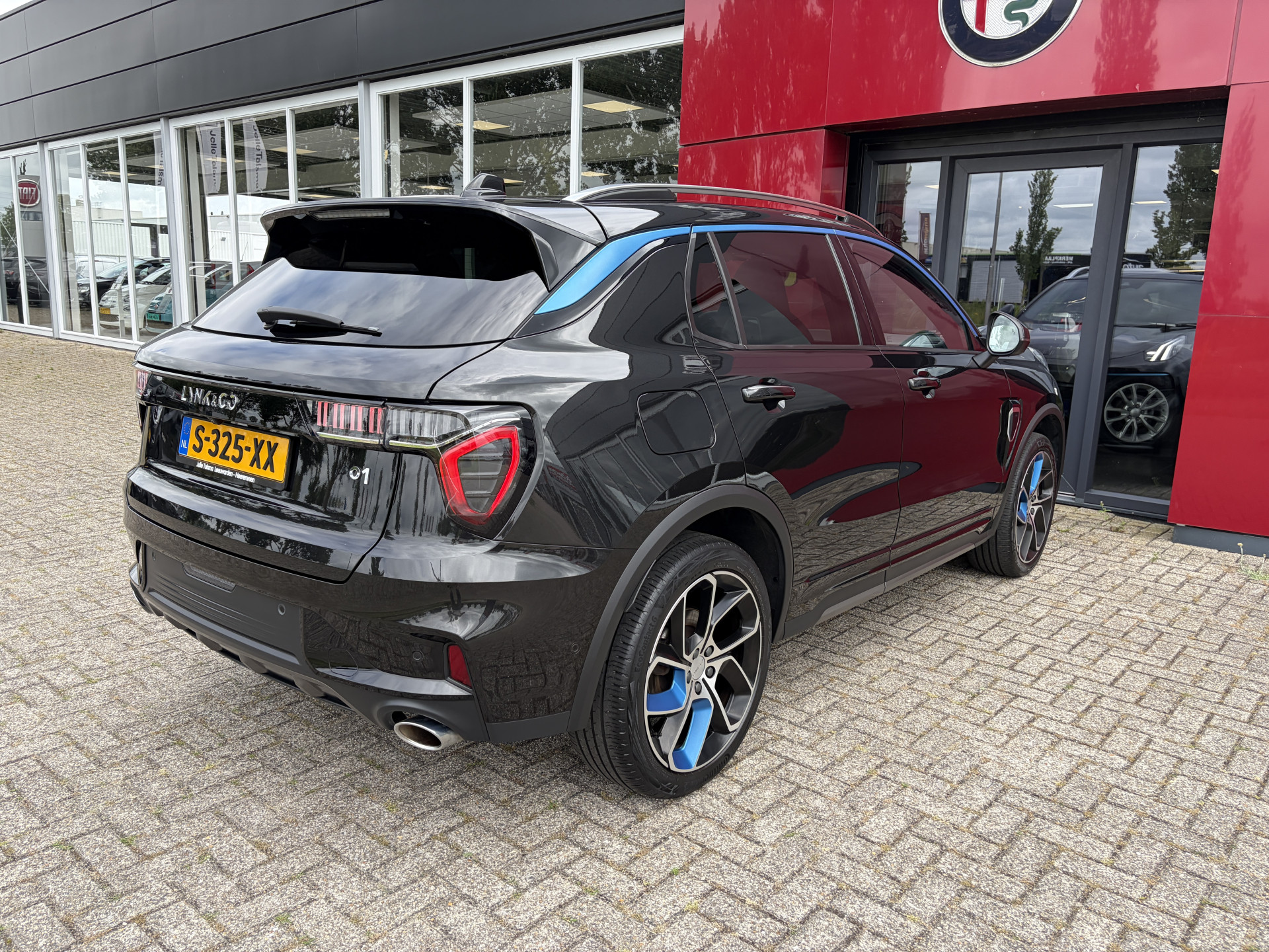 Foto van Lynk&co LYNK & Co 01