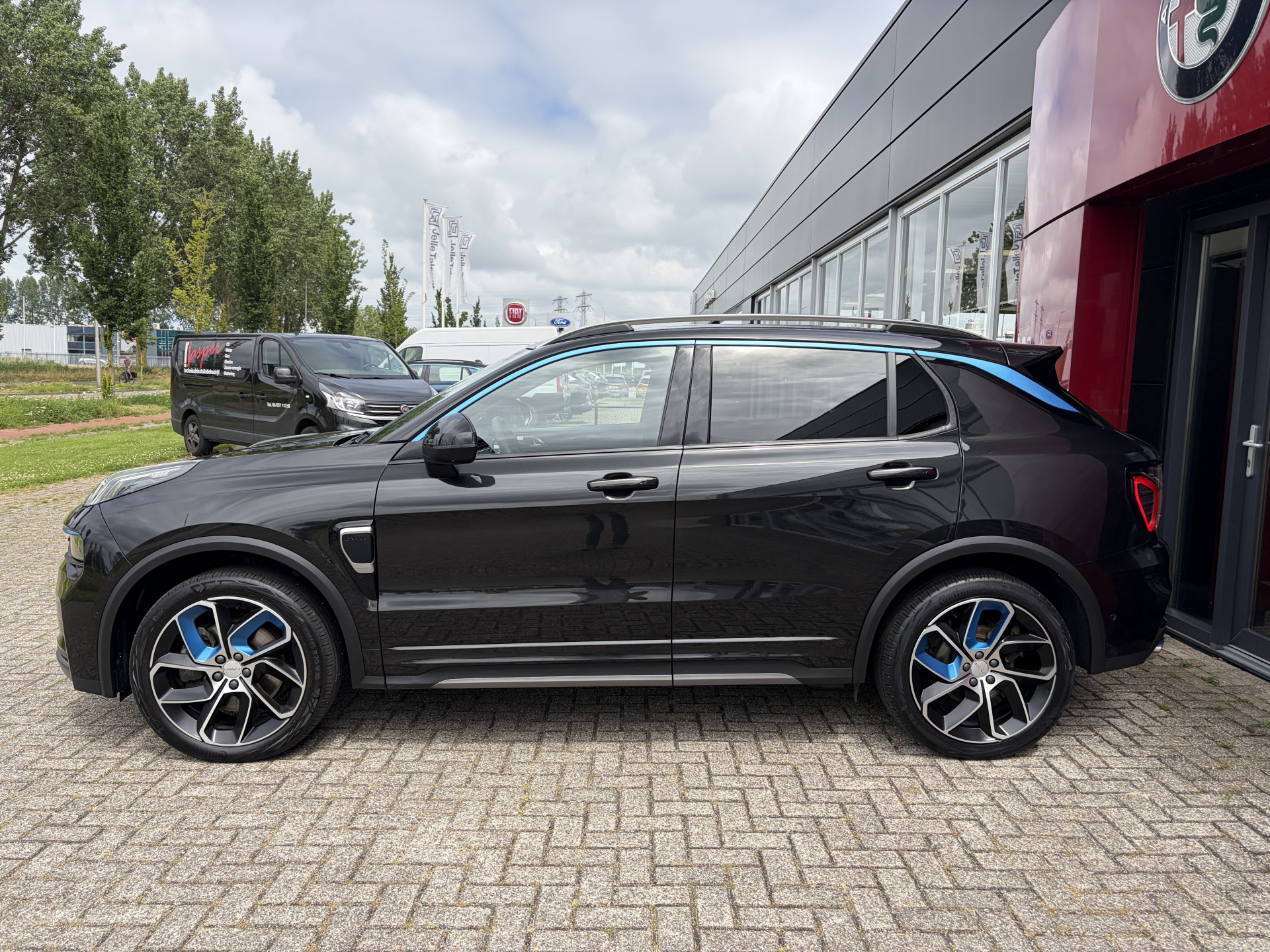 Foto van Lynk&co LYNK & Co 01
