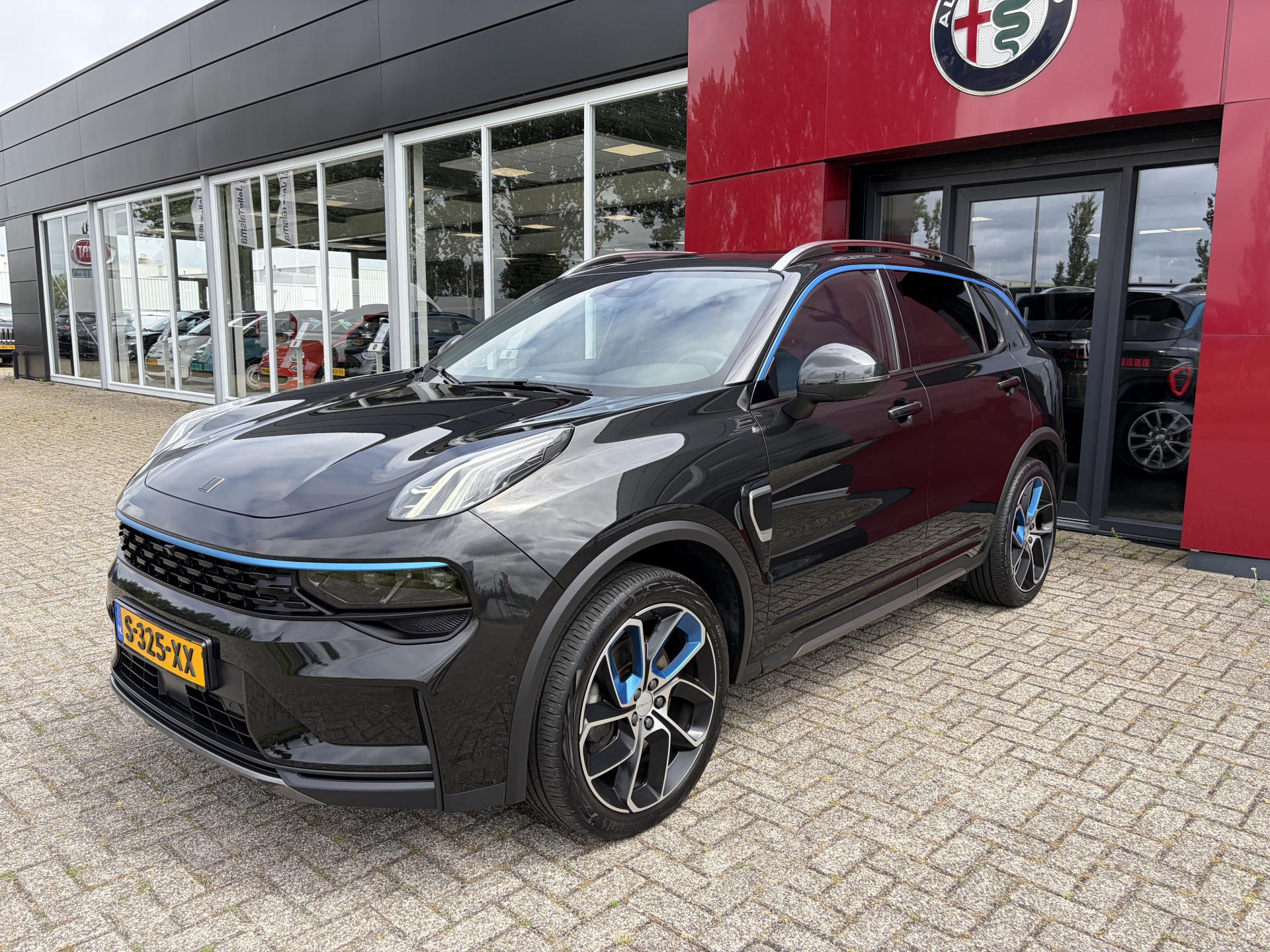 Foto van Lynk&co LYNK & Co 01