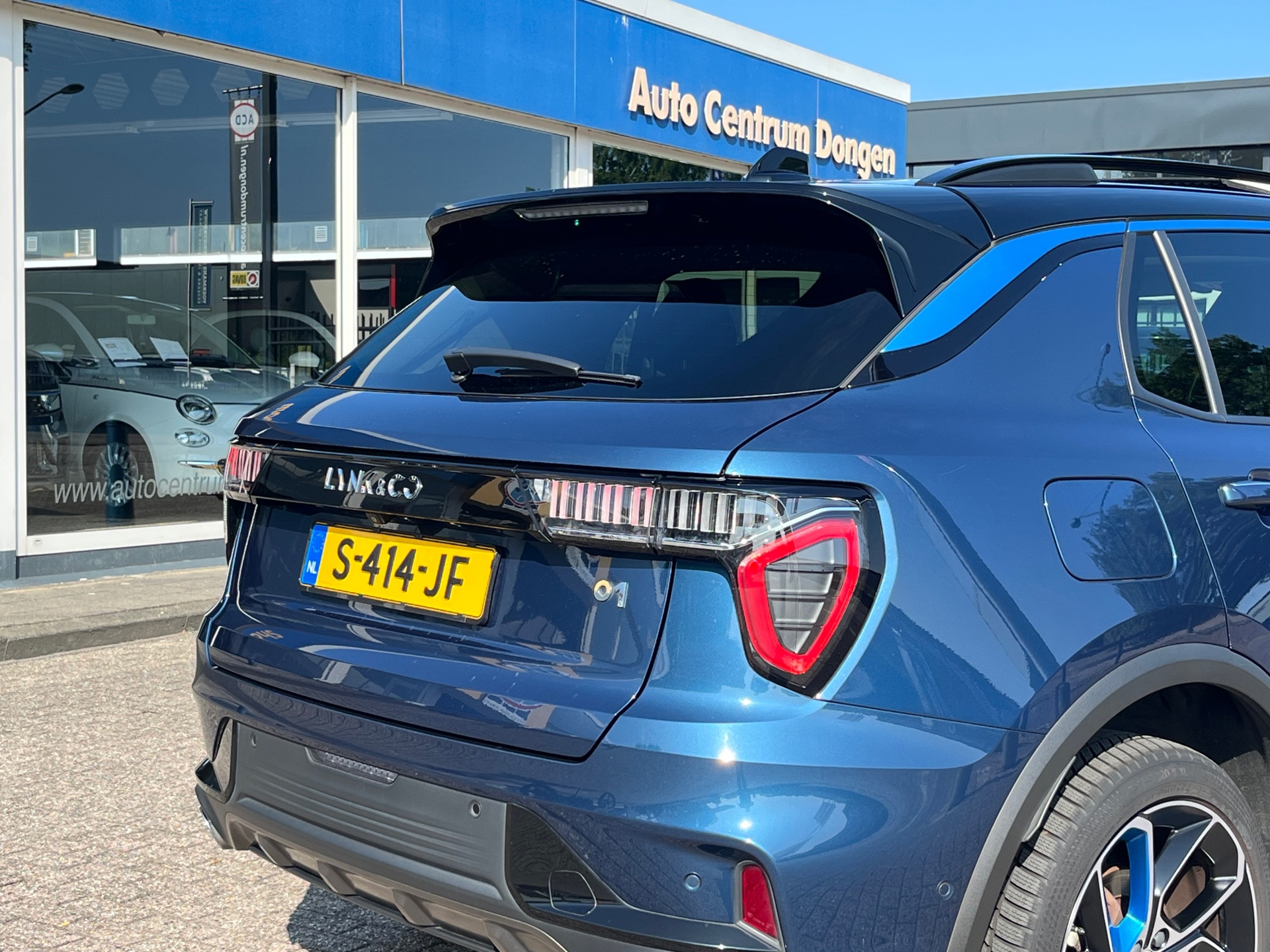 Foto van Lynk&co LYNK & Co 01