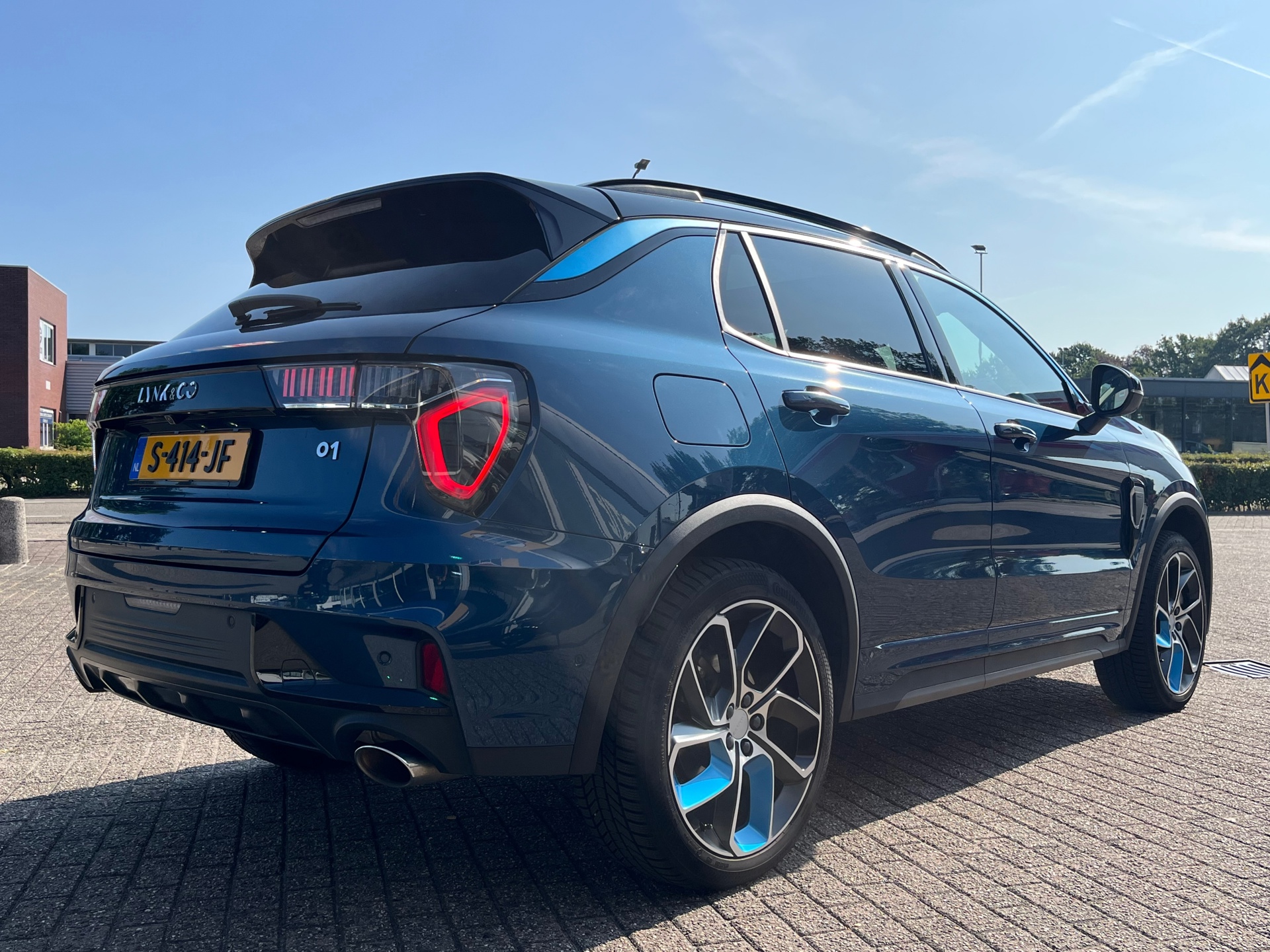Foto van Lynk&co LYNK & Co 01