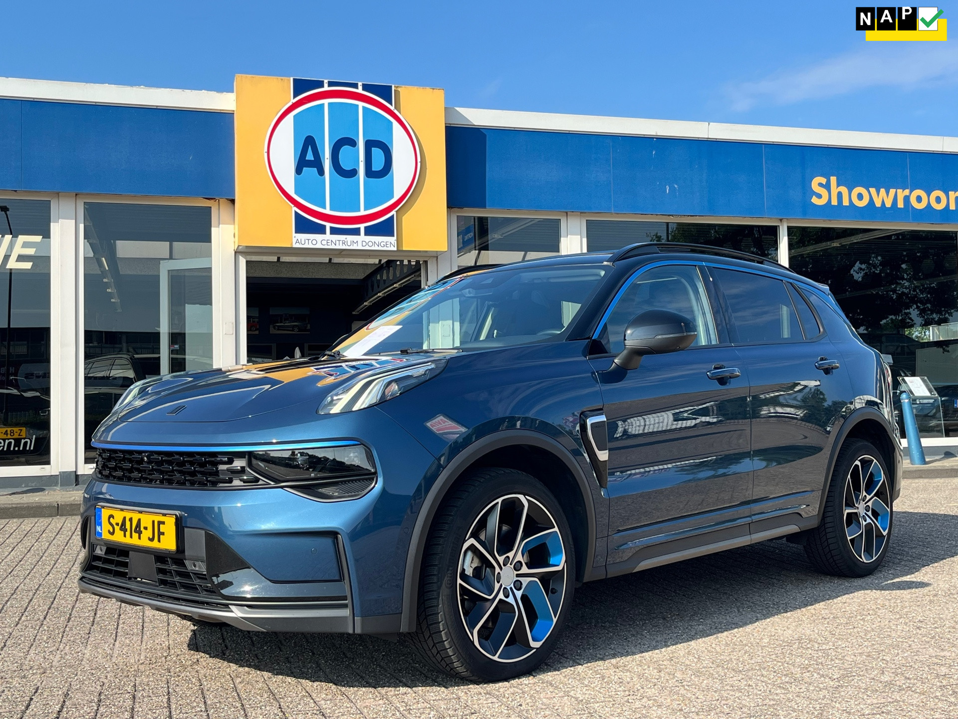 Lynk&co LYNK & Co 01 1.5 261pk PHEV 7DCTH | Orig.NL | PanoramaDak | 360 graden Camera | Carplay | 2023 - voorkant