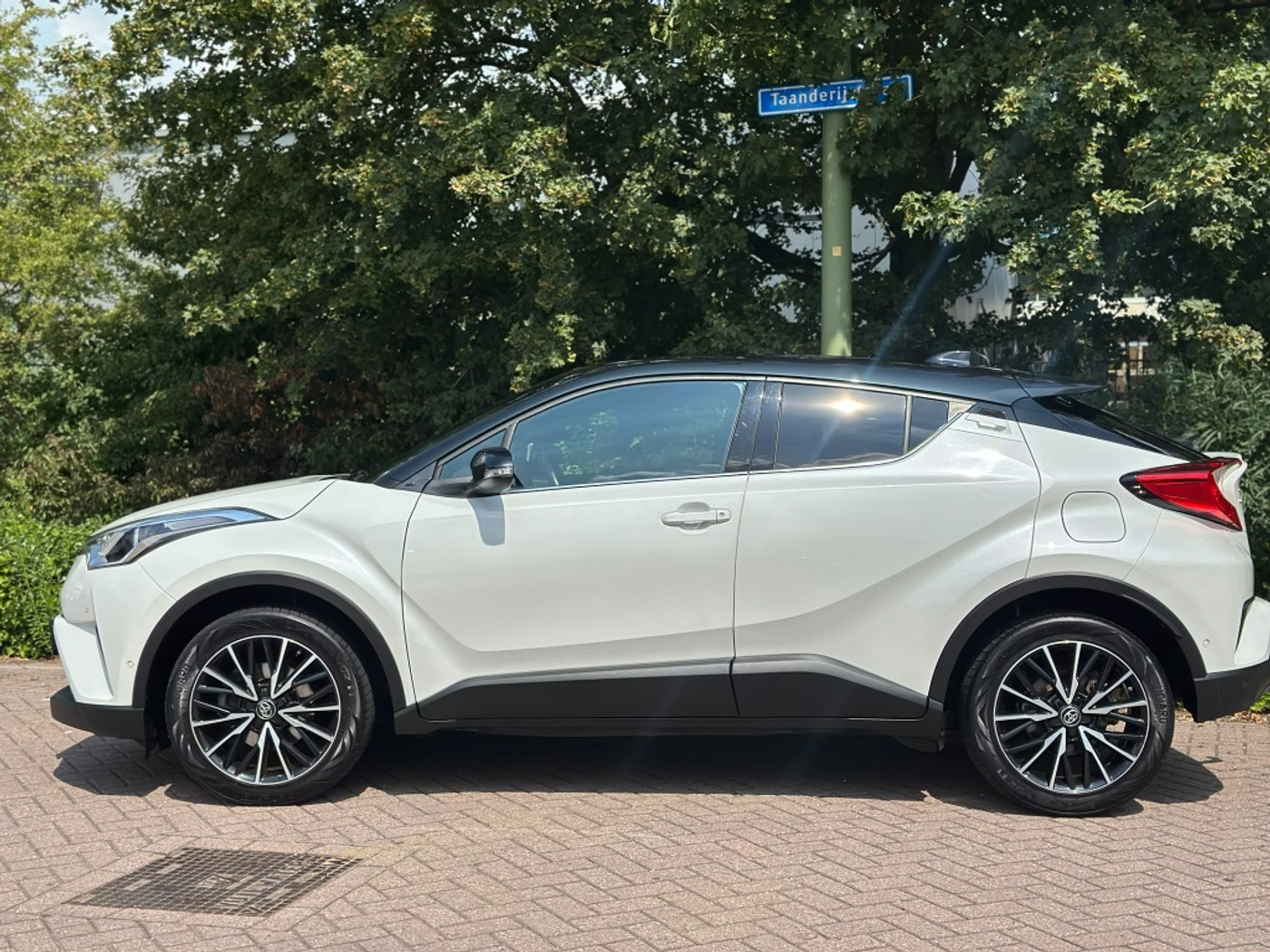 Foto van Toyota Toyota C-hr
