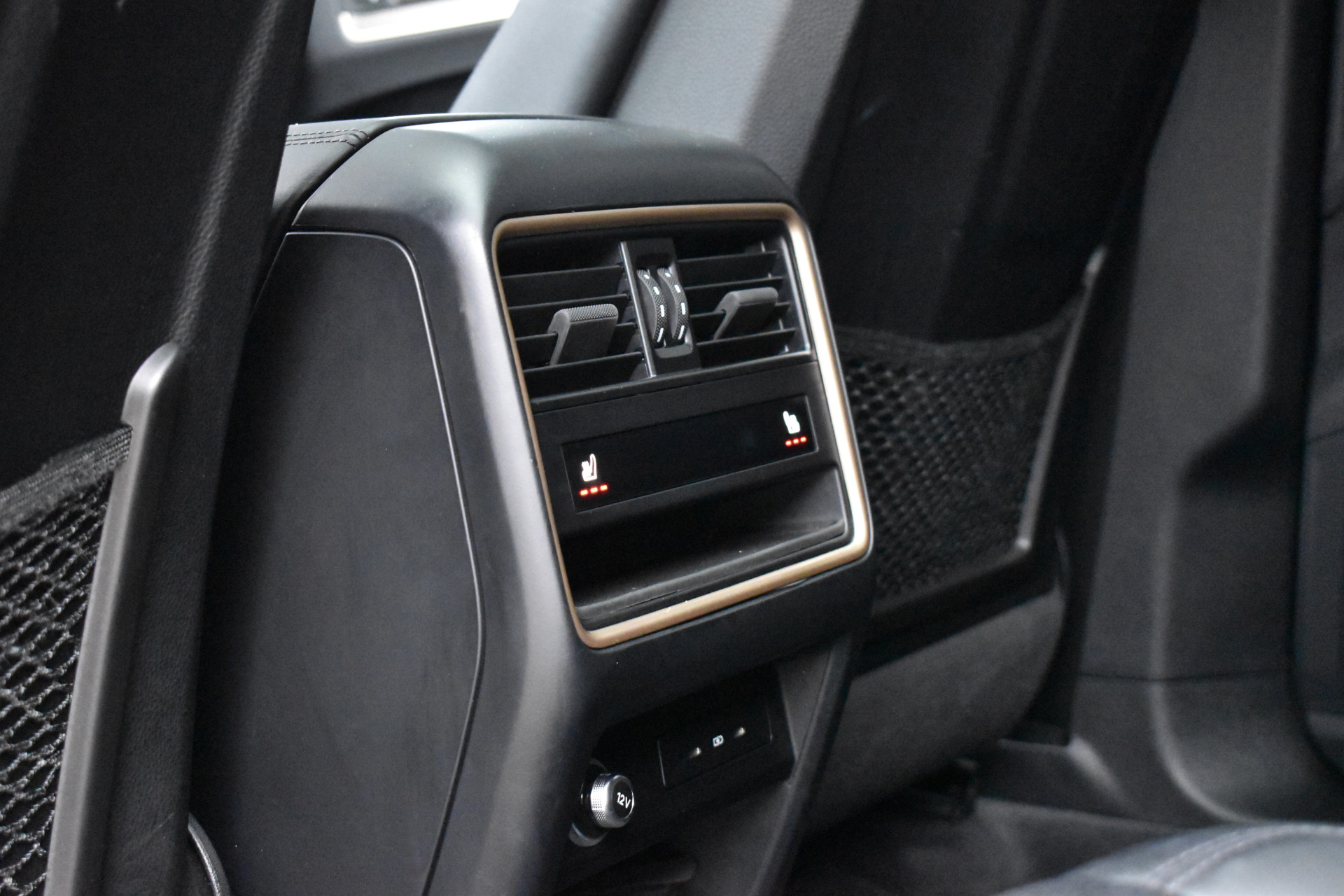 Foto van Porsche Cayenne E-hybrid