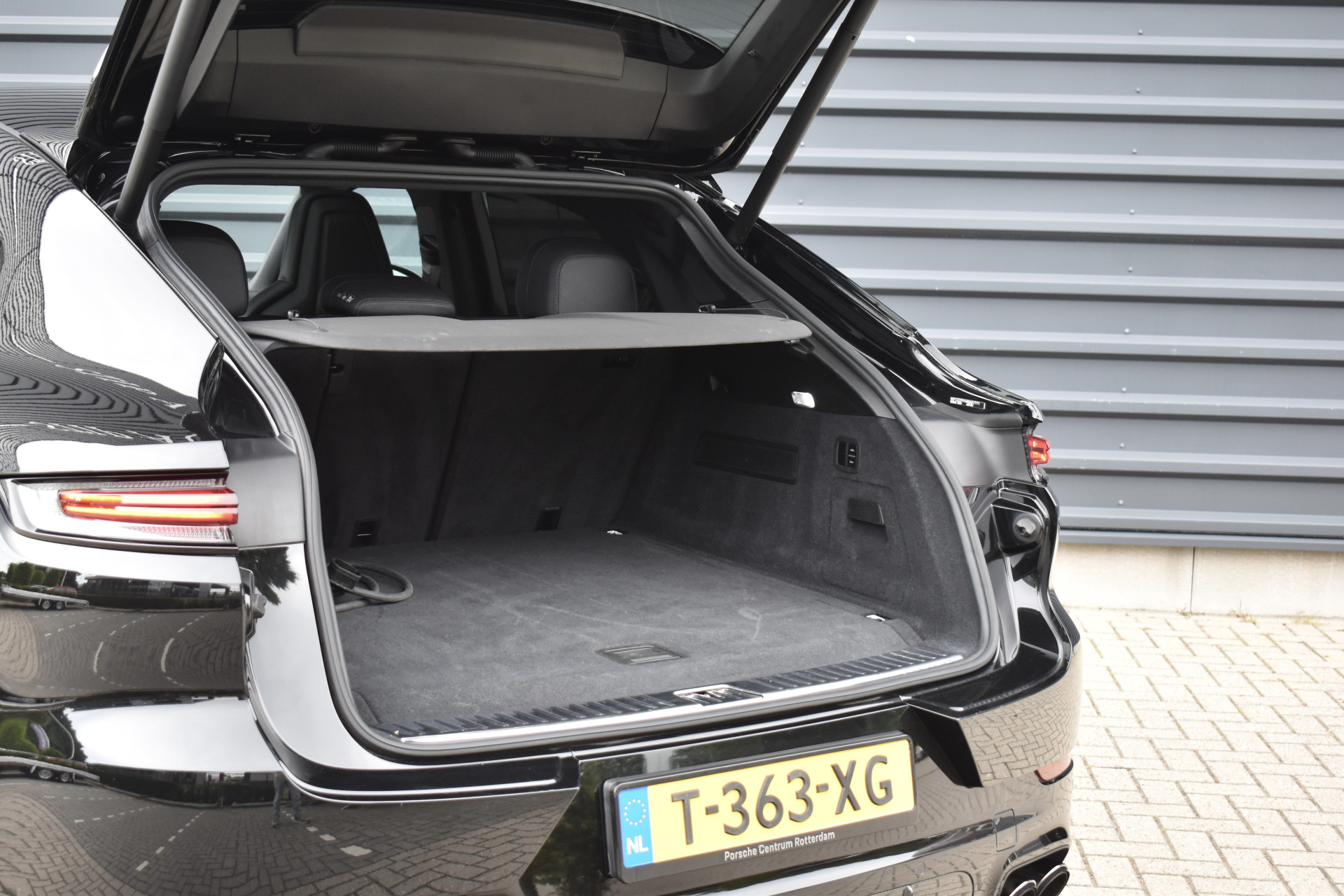 Foto van Porsche Cayenne E-hybrid