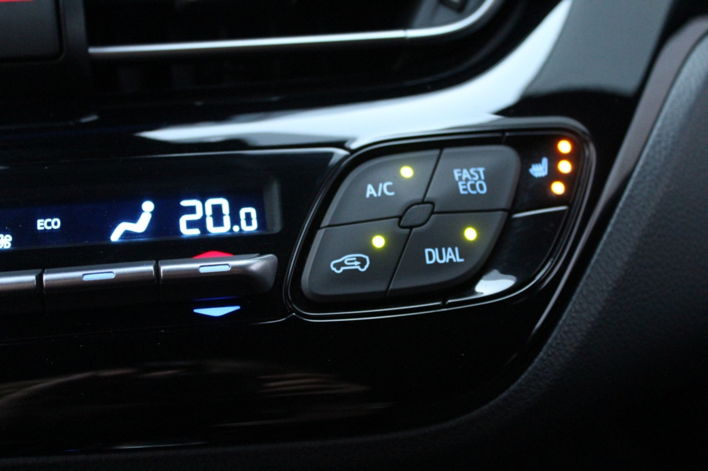 Foto van Toyota Toyota C-hr