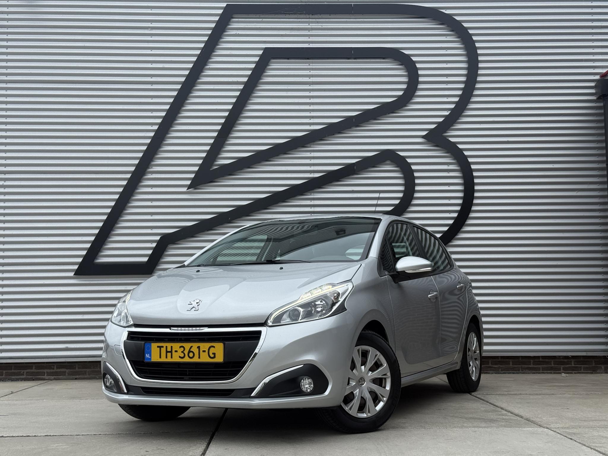 Peugeot 208 1.2 PureTech Blue Lion 2018 - voorkant