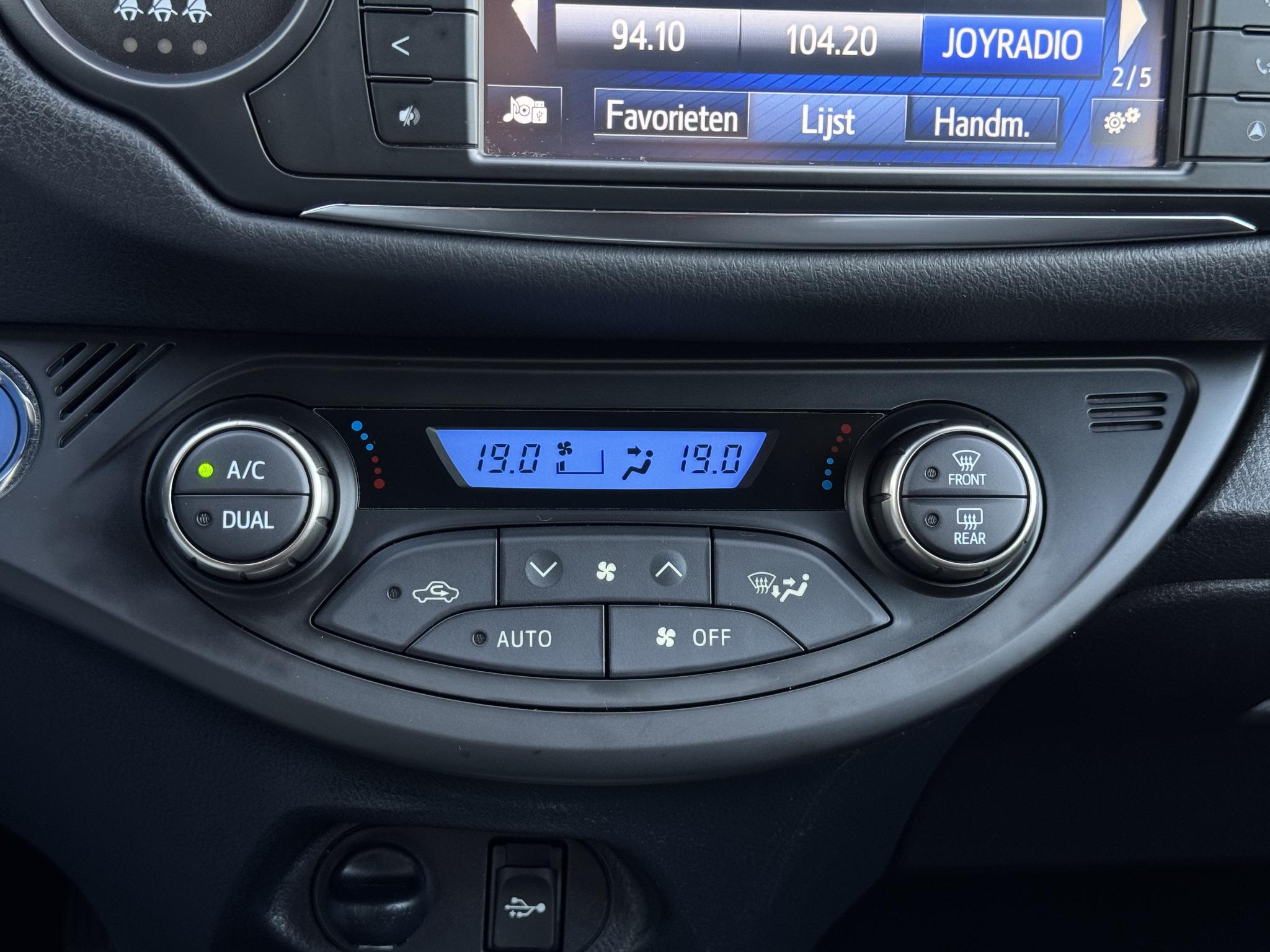 Foto van Toyota Toyota Yaris Hybrid