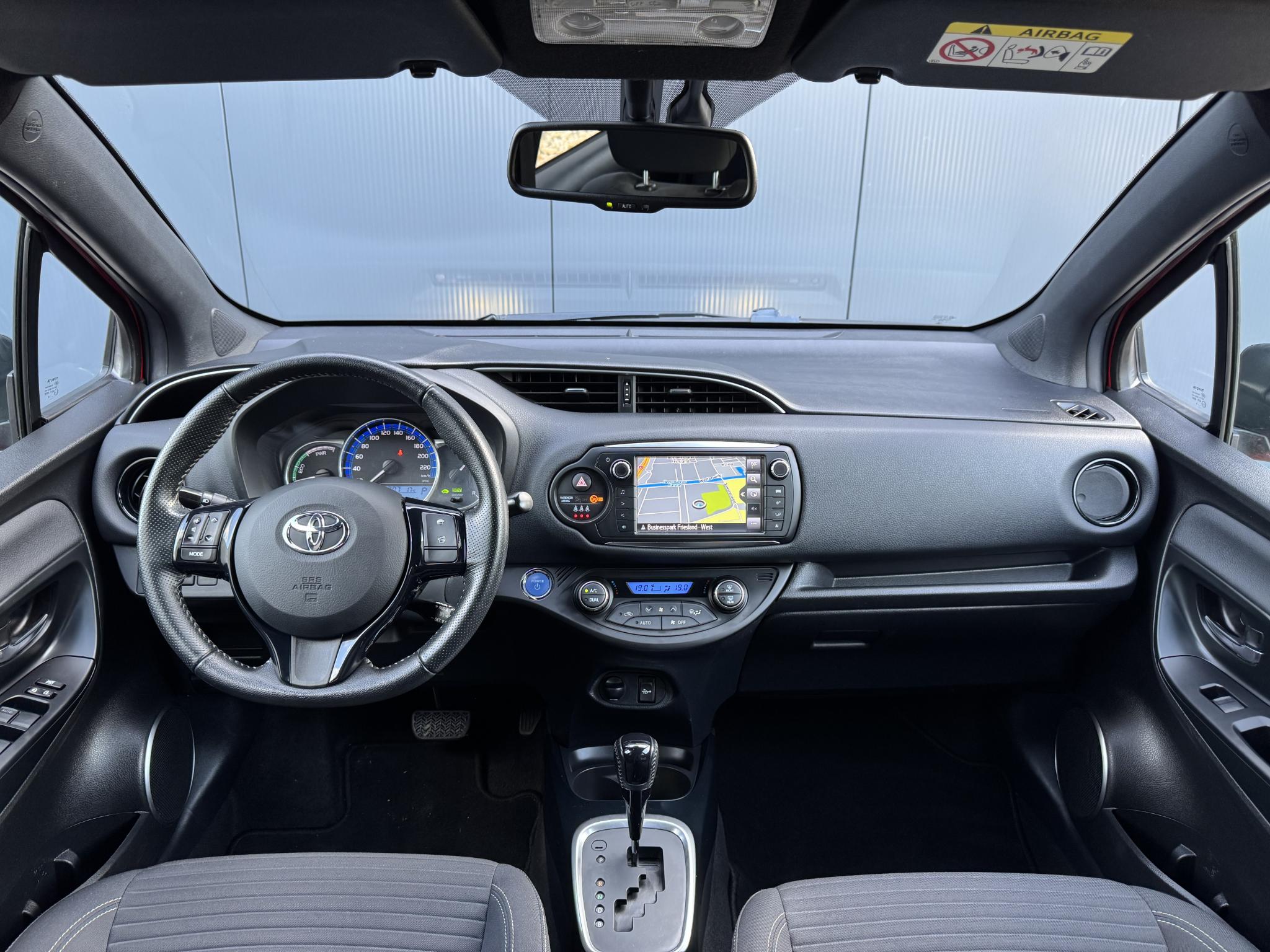 Foto van Toyota Toyota Yaris Hybrid