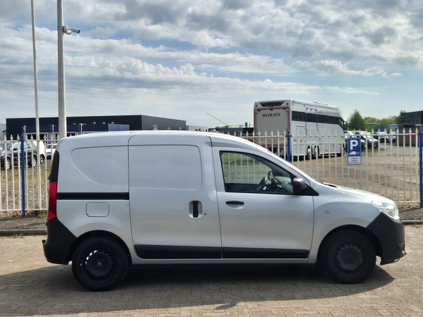 Foto van Dacia Dokker