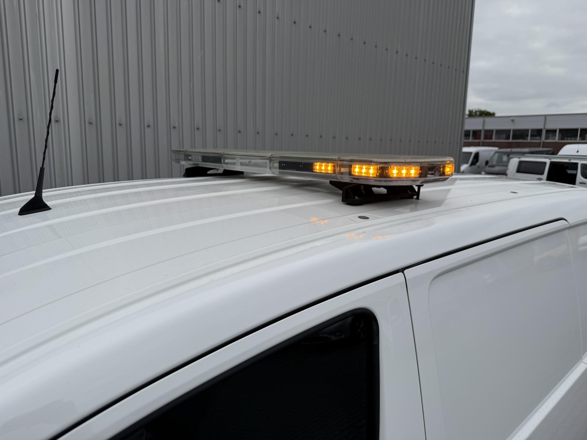 Foto van Nissan Nissan E-nv200