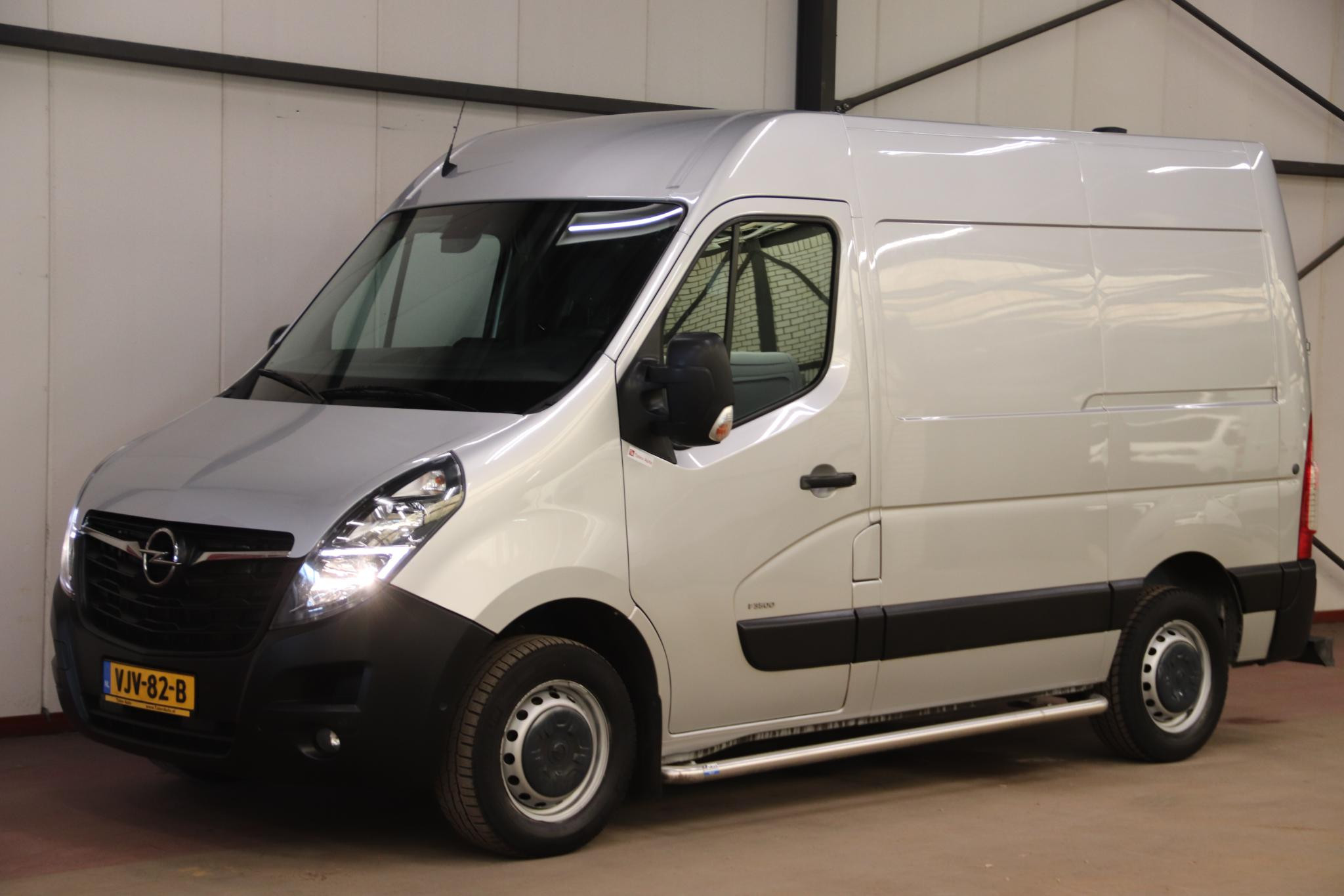 Opel Movano 2.3 Turbo L1H2 2021 - voorkant
