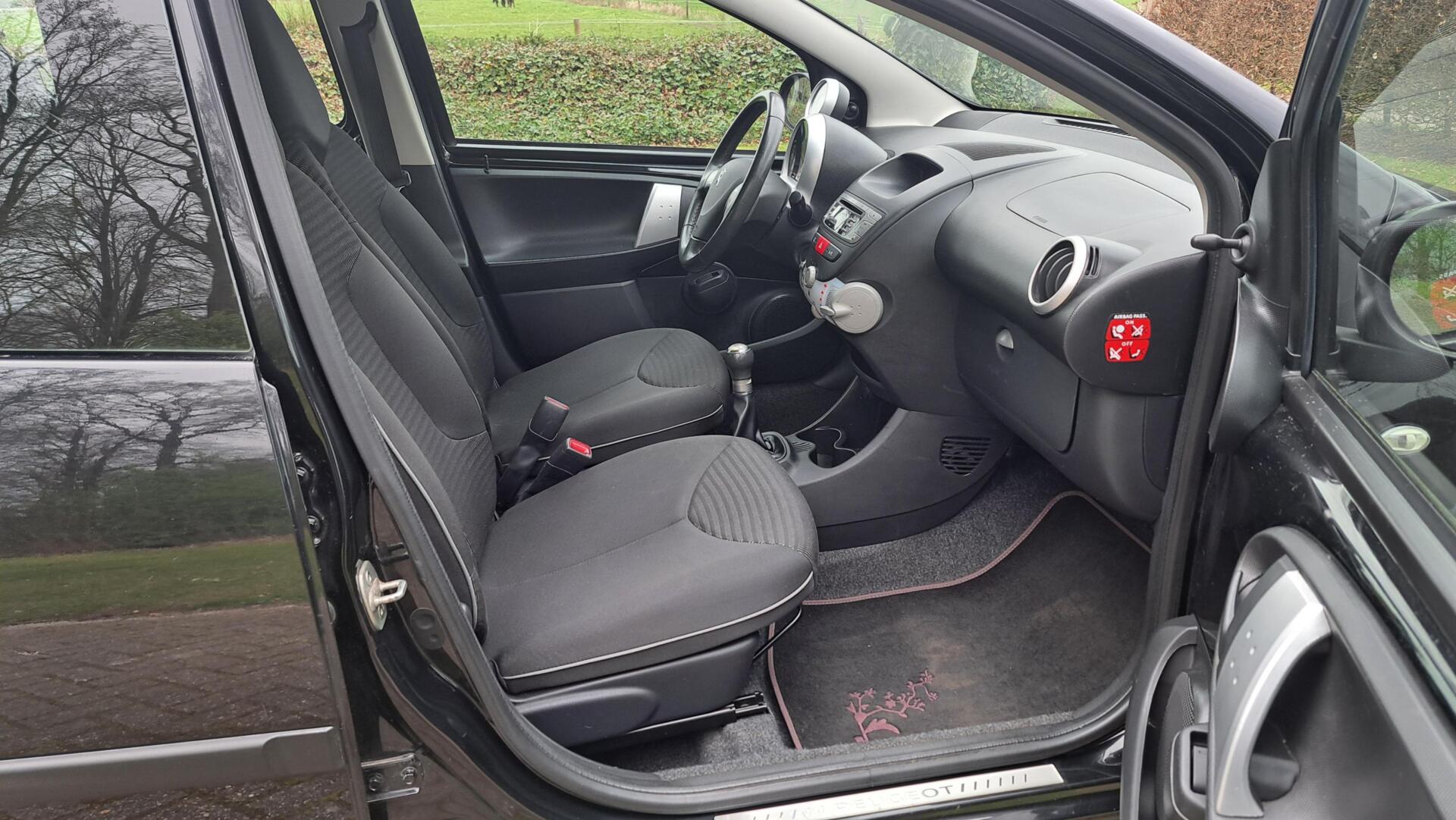 Foto van Peugeot Peugeot 107
