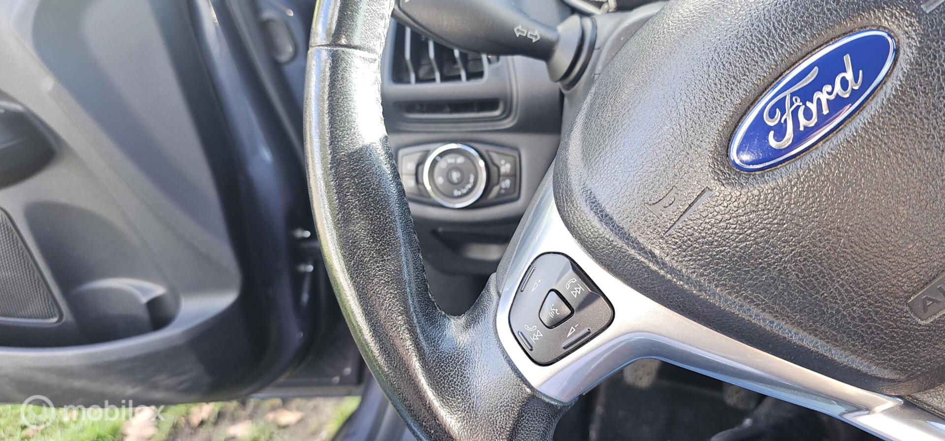 Foto van Ford B-max